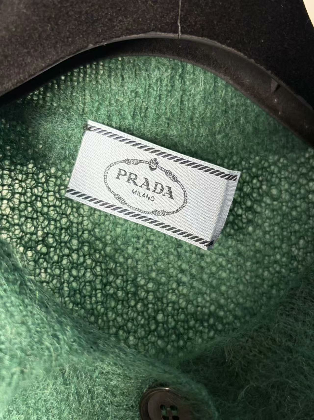 Prada Prada Knit White Sweater M Women Size M / US 6-8 / IT 42-44 - 3 Thumbnail