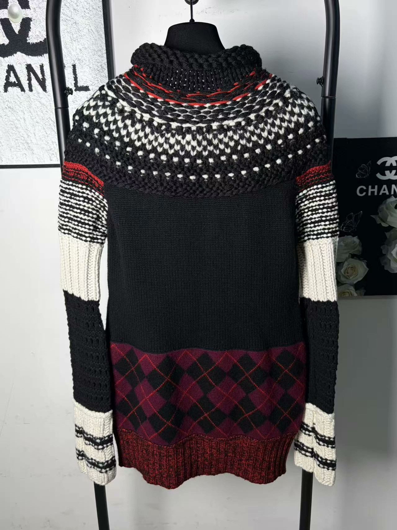 Burberry Burberry Knit Wool White Sweater s Men Size US S / EU 44-46 / 1 - 2 Thumbnail