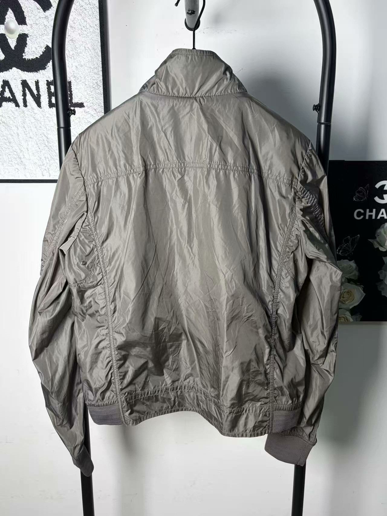 Moncler Moncler Retro White Light Jacket xl Men Size US XL / EU 56 / 4 - 2 Thumbnail