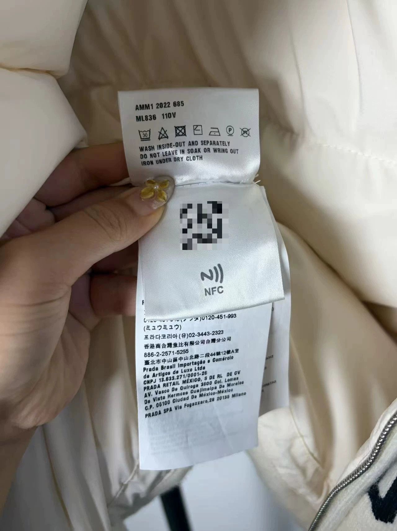 Miu Miu Miu Miu Down White Down Jacket L Women Size L / US 10 / IT 46 - 5 Thumbnail