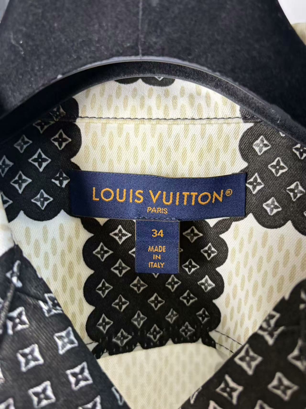 Louis Vuitton Louis Vuitton Denim White Jacket S Women Size S / US 4 / IT 40 - 4 Thumbnail