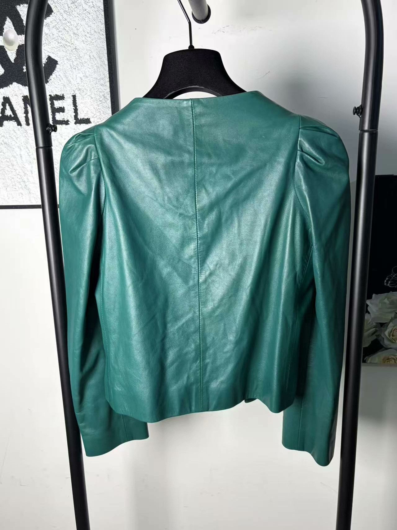 Valentino Valentino Leather White Leather Jacket L Women Size L / US 10 / IT 46 - 2 Thumbnail