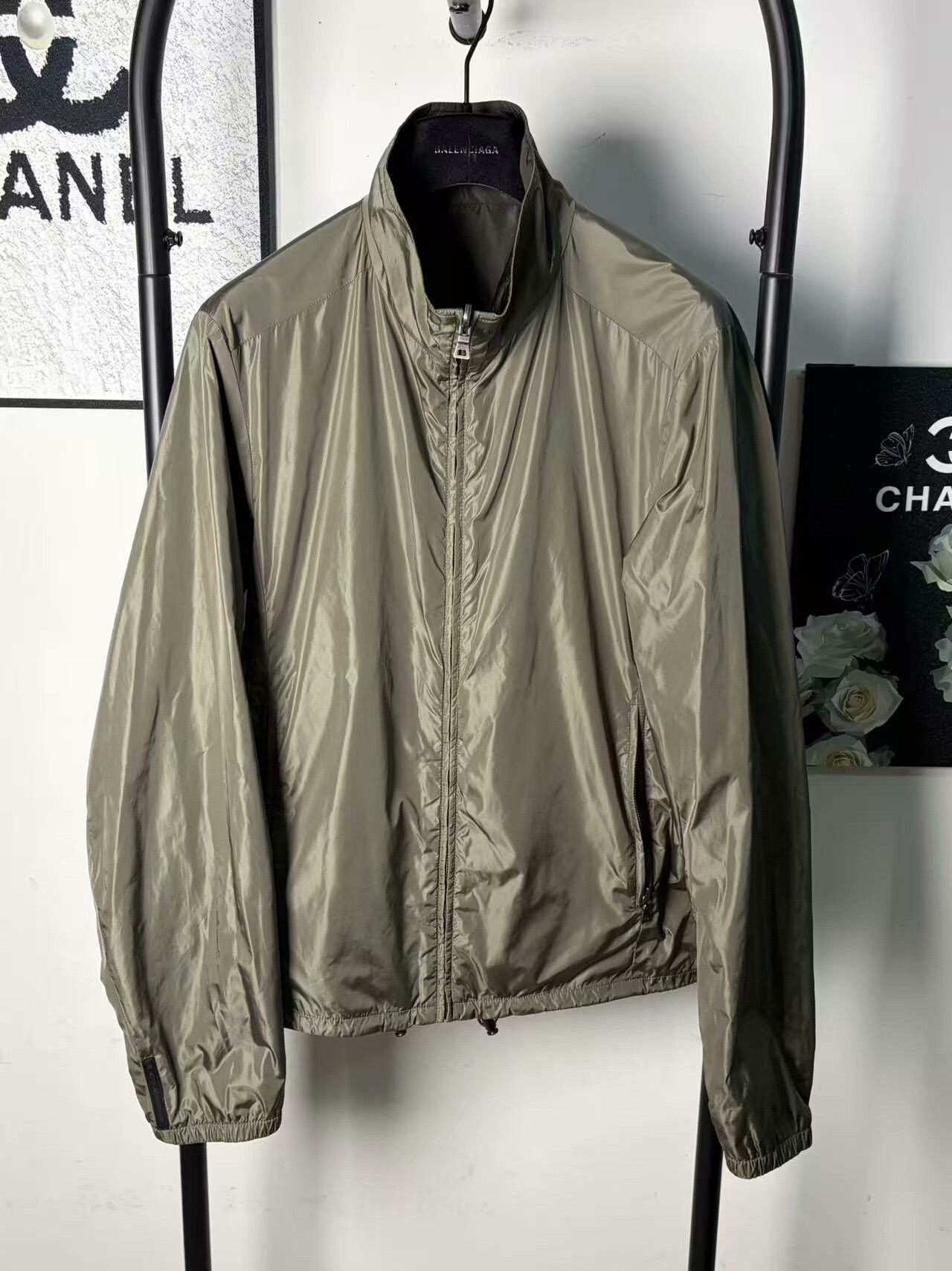Prada Prada Retro White Light Jacket l Men Size US L / EU 52-54 / 3 - 3 Thumbnail