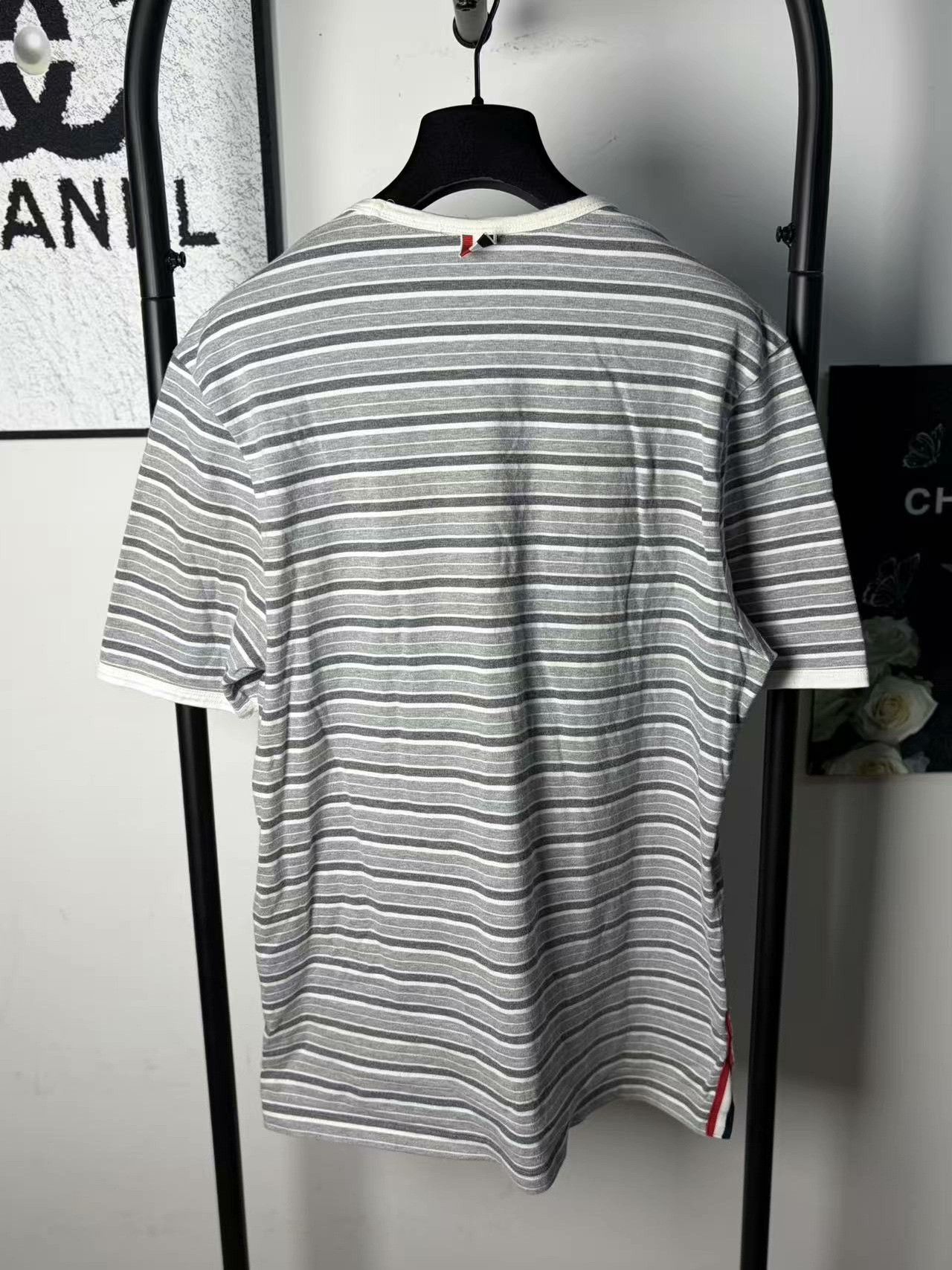 Thom Browne Thom Browne Striped White T-Shirt l Men Size US L / EU 52-54 / 3 - 3 Thumbnail
