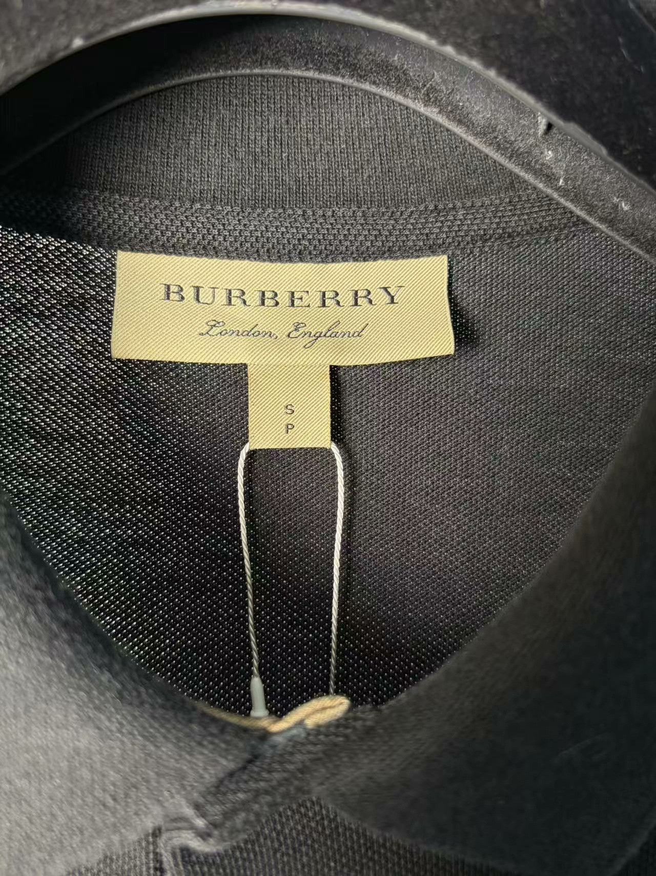 Burberry Burberry White Hoodie s Men Size US S / EU 44-46 / 1 - 4 Thumbnail