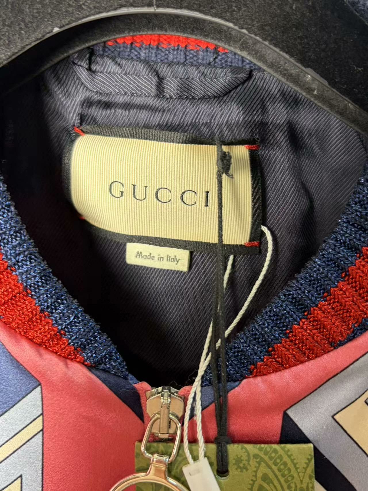 Gucci Gucci White Light Jacket xl Men Size US XL / EU 56 / 4 - 6 Thumbnail