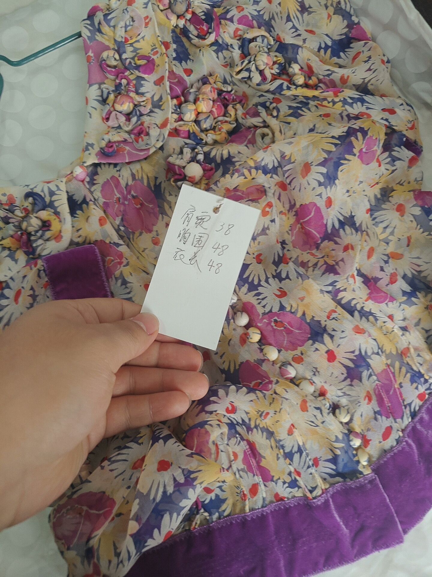 Louis Vuitton Louis Vuitton Silk White Button Up M Women Size M / US 6-8 / IT 42-44 - 5 Thumbnail