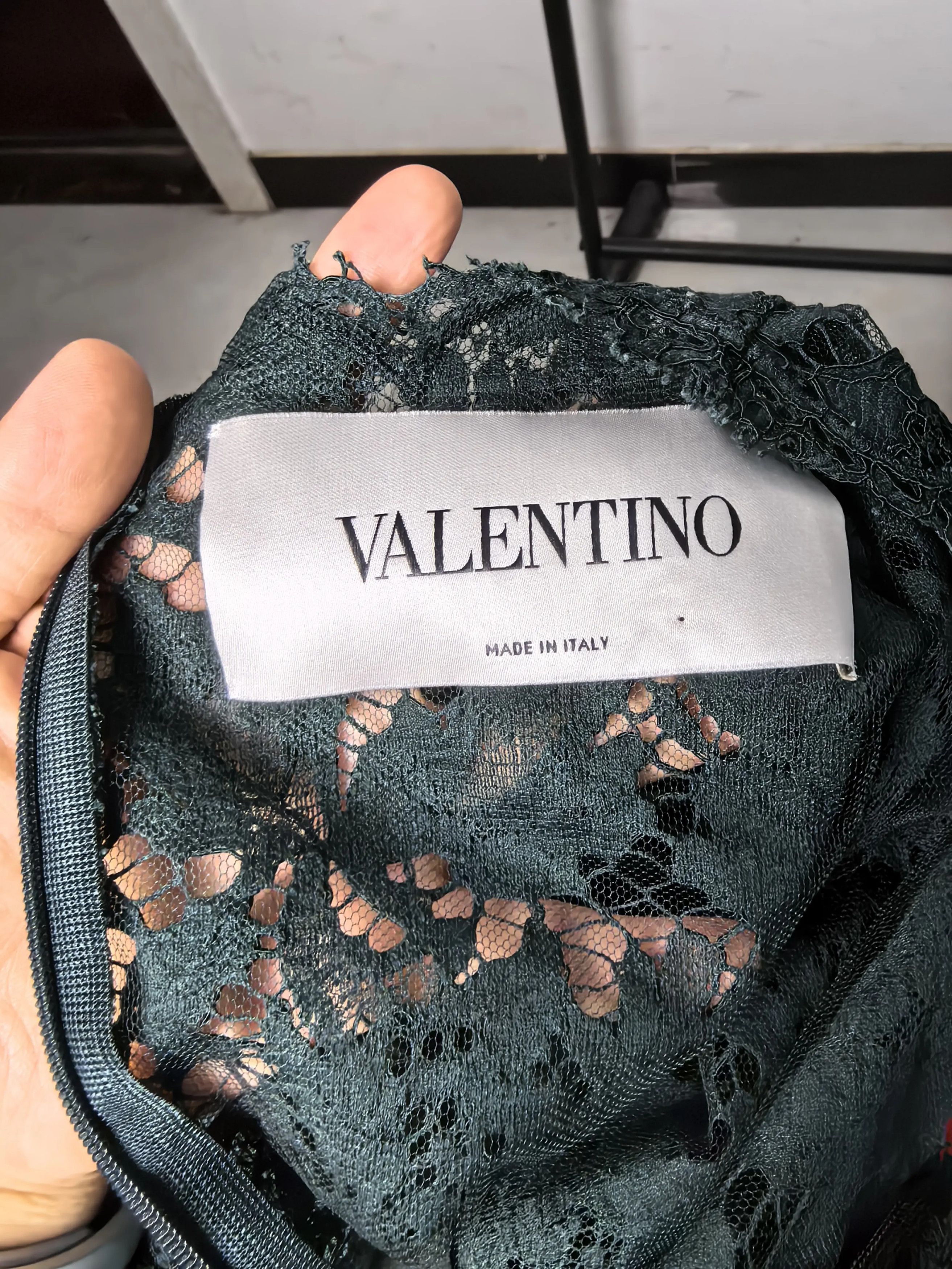 Valentino Valentino White T-Shirt L Women Size L / US 10 / IT 46 - 3 Thumbnail