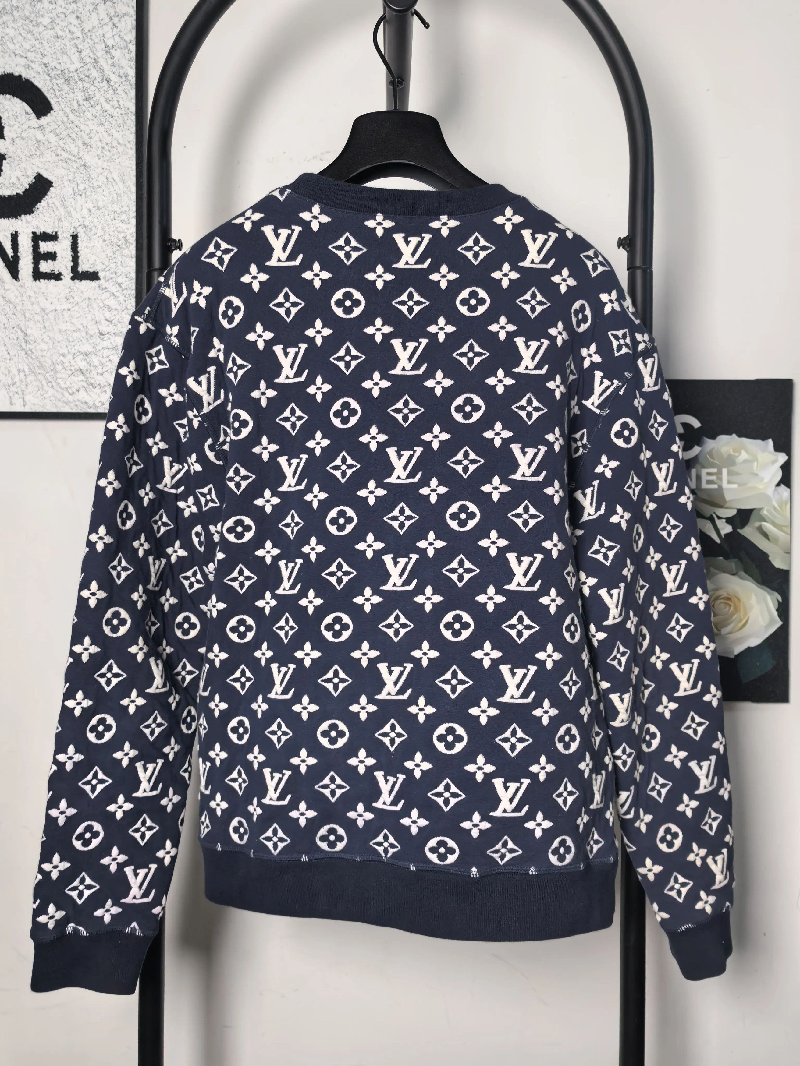 Louis Vuitton Louis Vuitton White Hoodie l Men Size US L / EU 52-54 / 3 - 2 Thumbnail