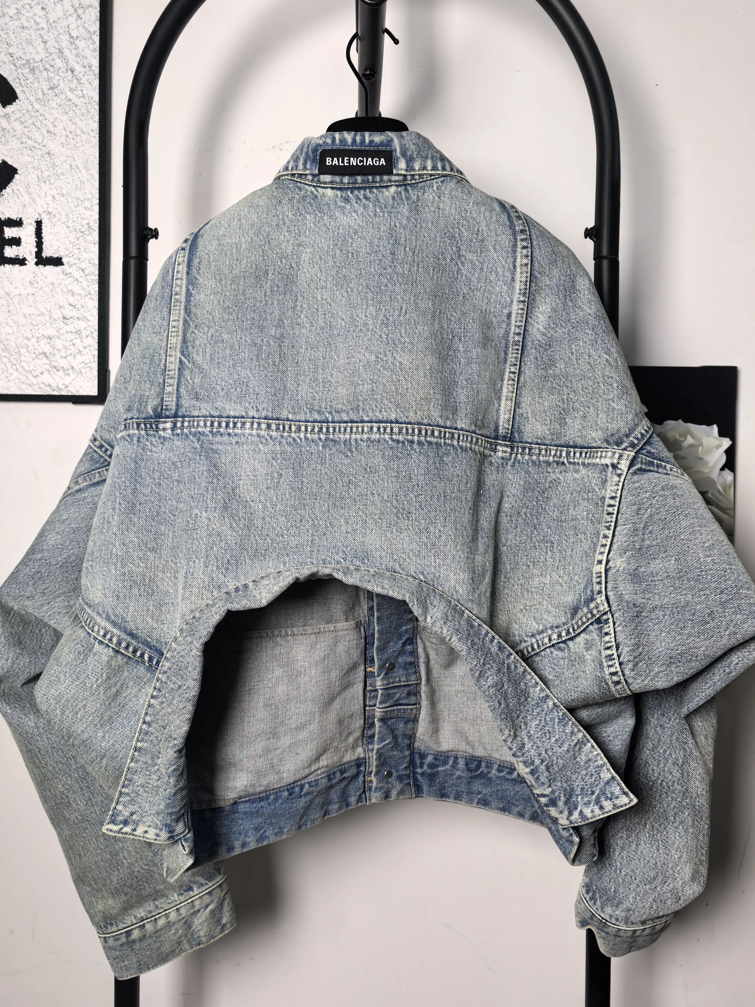 Balenciaga Balenciaga Retro Denim White Light Jacket m Men Size US M / EU 48-50 / 2 - 2 Thumbnail