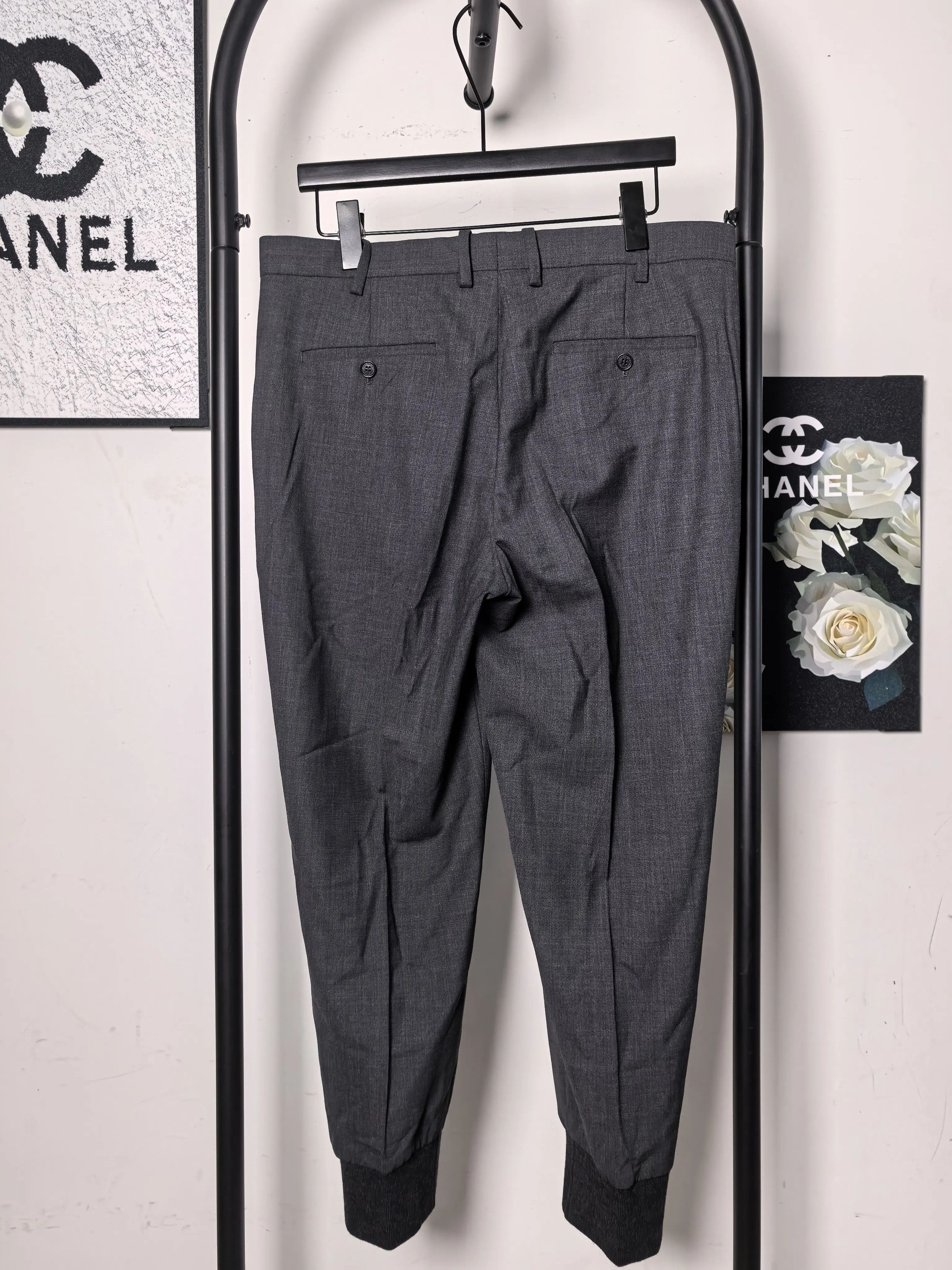 Neil Barrett Neil Barrett White Casual Pants 30 Men Size US 30 / EU 46 - 2 Thumbnail