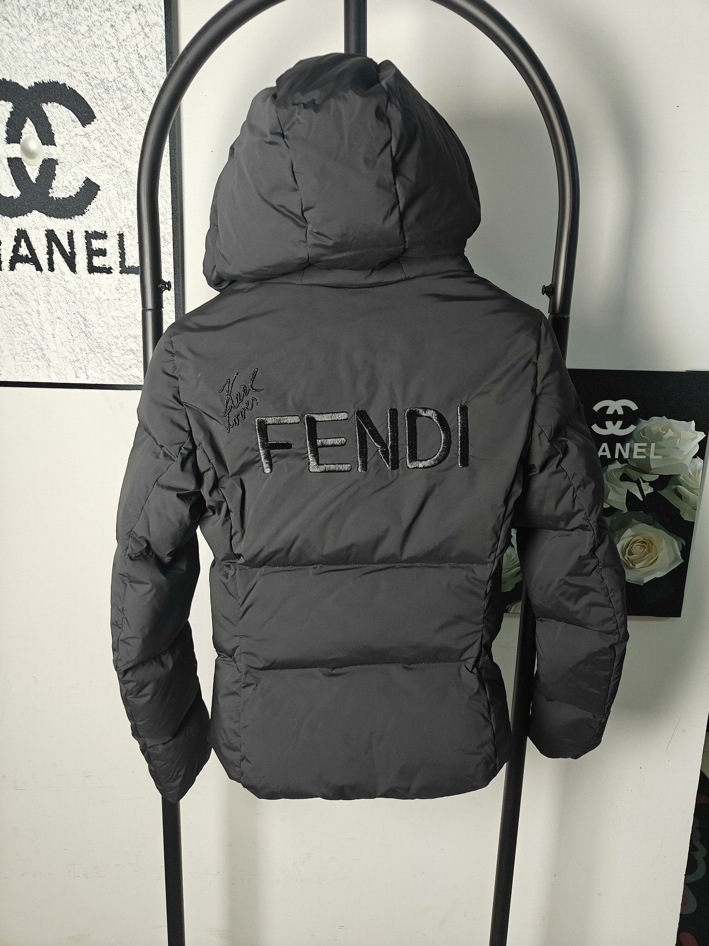 Fendi Fendi Retro Embroidered White Heavy Coat m Men Size US M / EU 48-50 / 2 - 2 Thumbnail