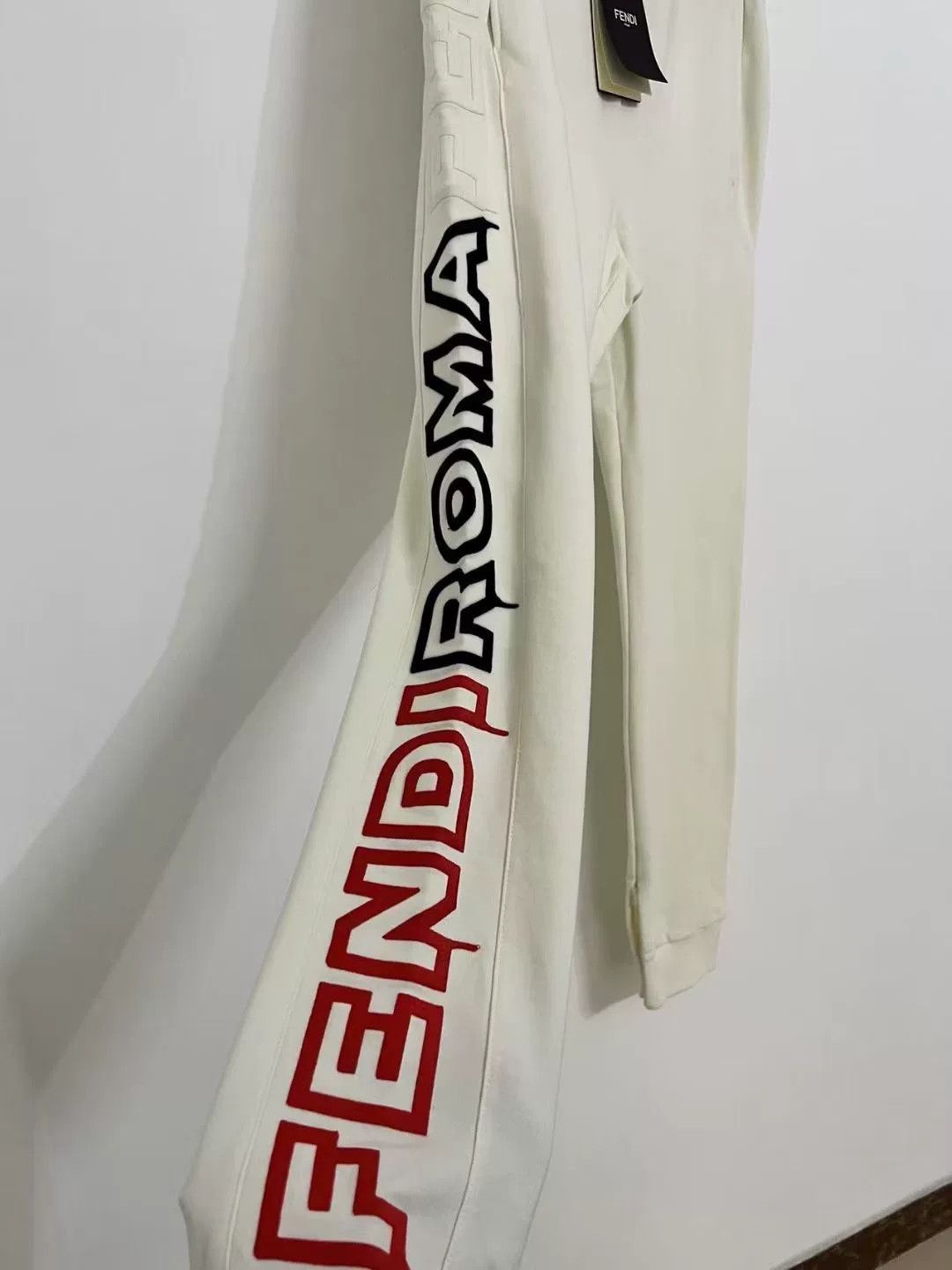 Fendi Fendi Side Letter Logo Sweatpants Size US 28 / EU 44 - 2 Thumbnail