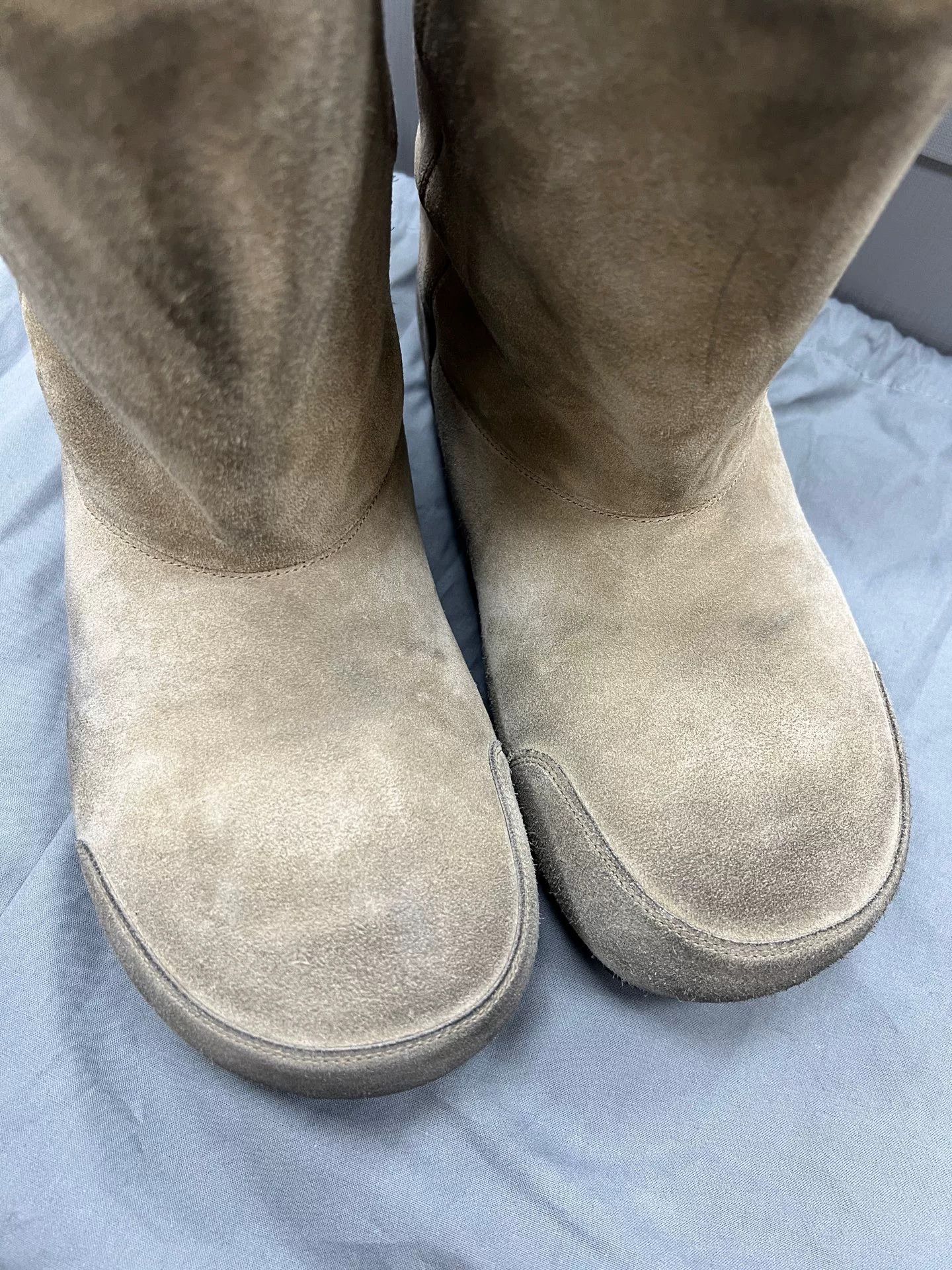 Balenciaga Balenciaga Dumbo Distressed Snow Boots Size US 9 / EU 42 - 3 Thumbnail