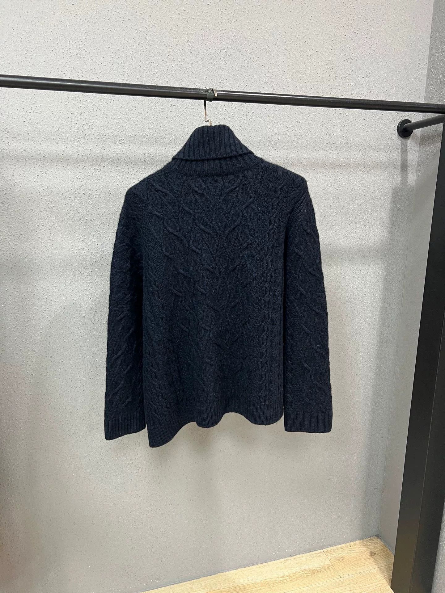 Loro Piana Loro Piana Cashmere Cable Knit Top Size US M / EU 48-50 / 2 - 2 Thumbnail