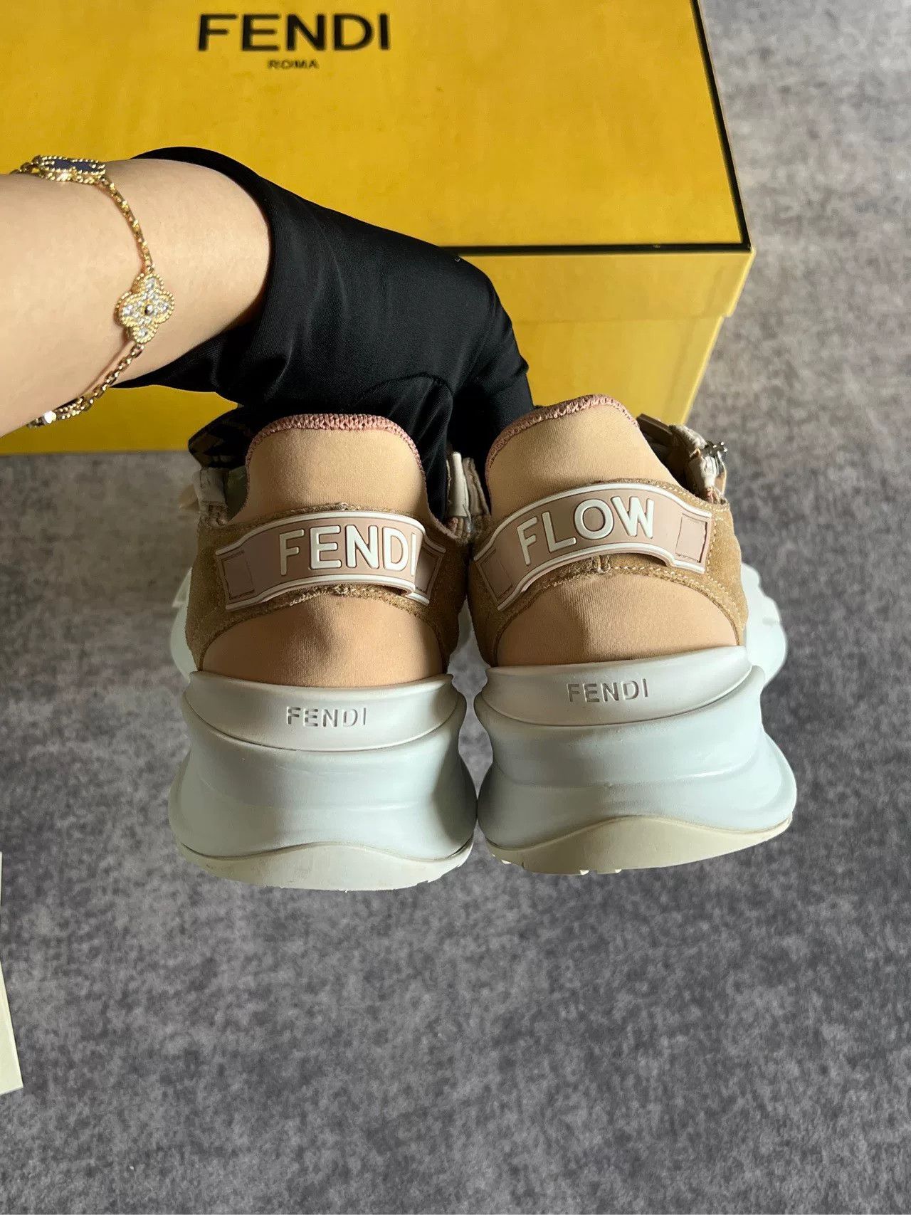 Fendi Fendi Pink Sneakers Size US 5 / IT 35 - 7 Thumbnail