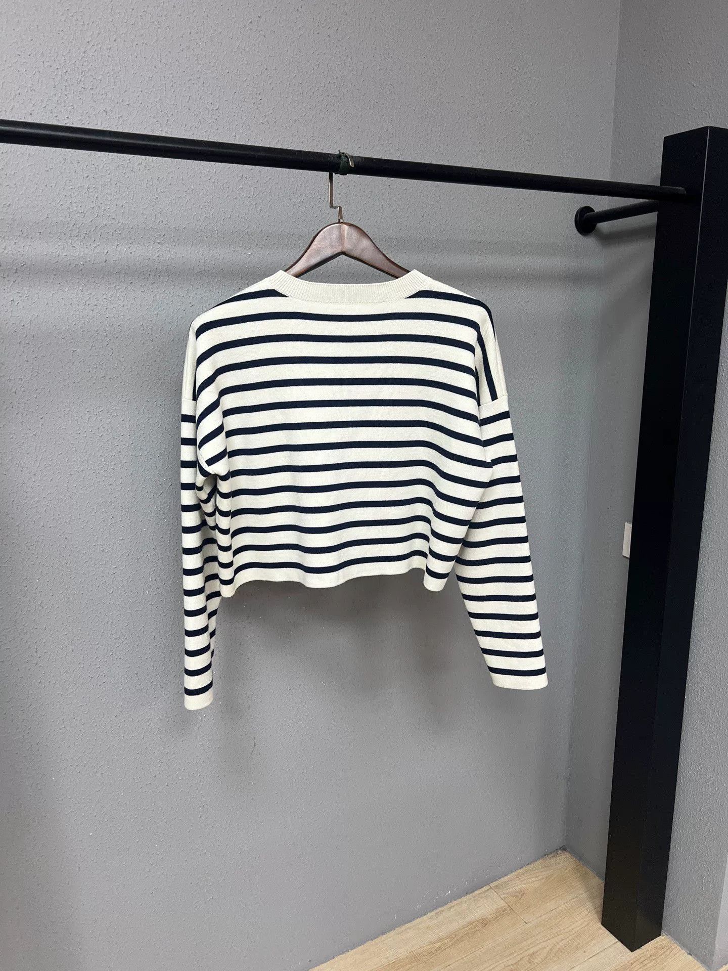 Loewe Loewe Striped Embossed Logo Knit Sweater Size M / US 6-8 / IT 42-44 - 2 Thumbnail