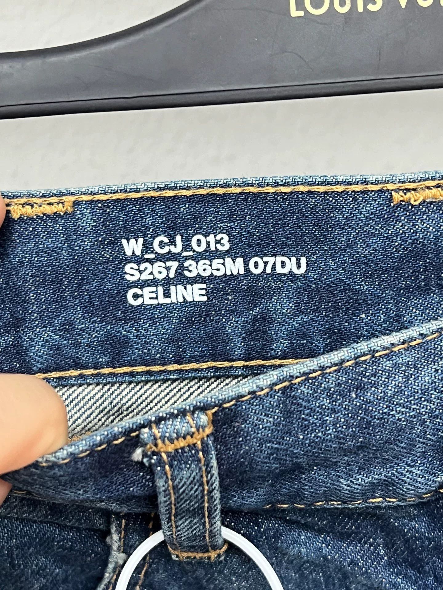 Celine Celine Gold Buckle Denim Shorts Size 24" / US 00 / IT 34 - 4 Thumbnail