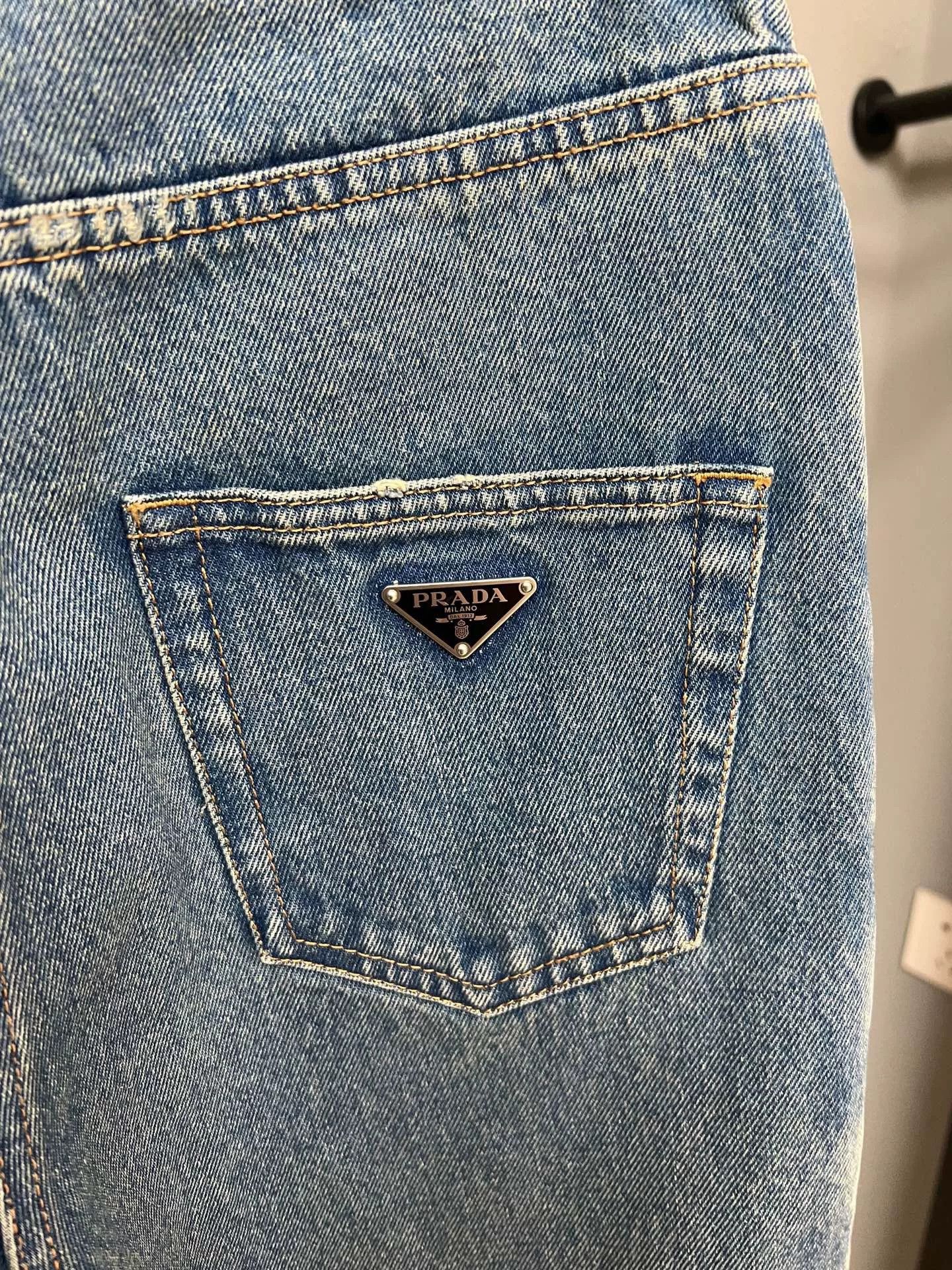 Prada Prada Triangle Logo Jeans Size 27" / US 4 / IT 40 - 3 Thumbnail