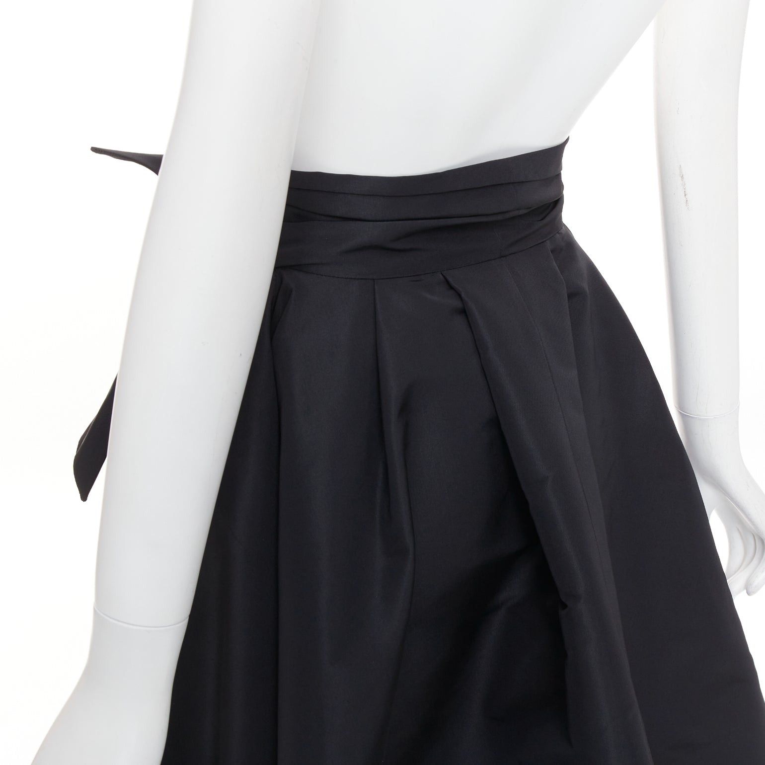 Alexandre Vauthier ALEXANDRE VAUTHIER COUTURE Runway black structured duchess satin self tie flared train skirt Size 25" / US 0 / IT 36 - 7 Thumbnail