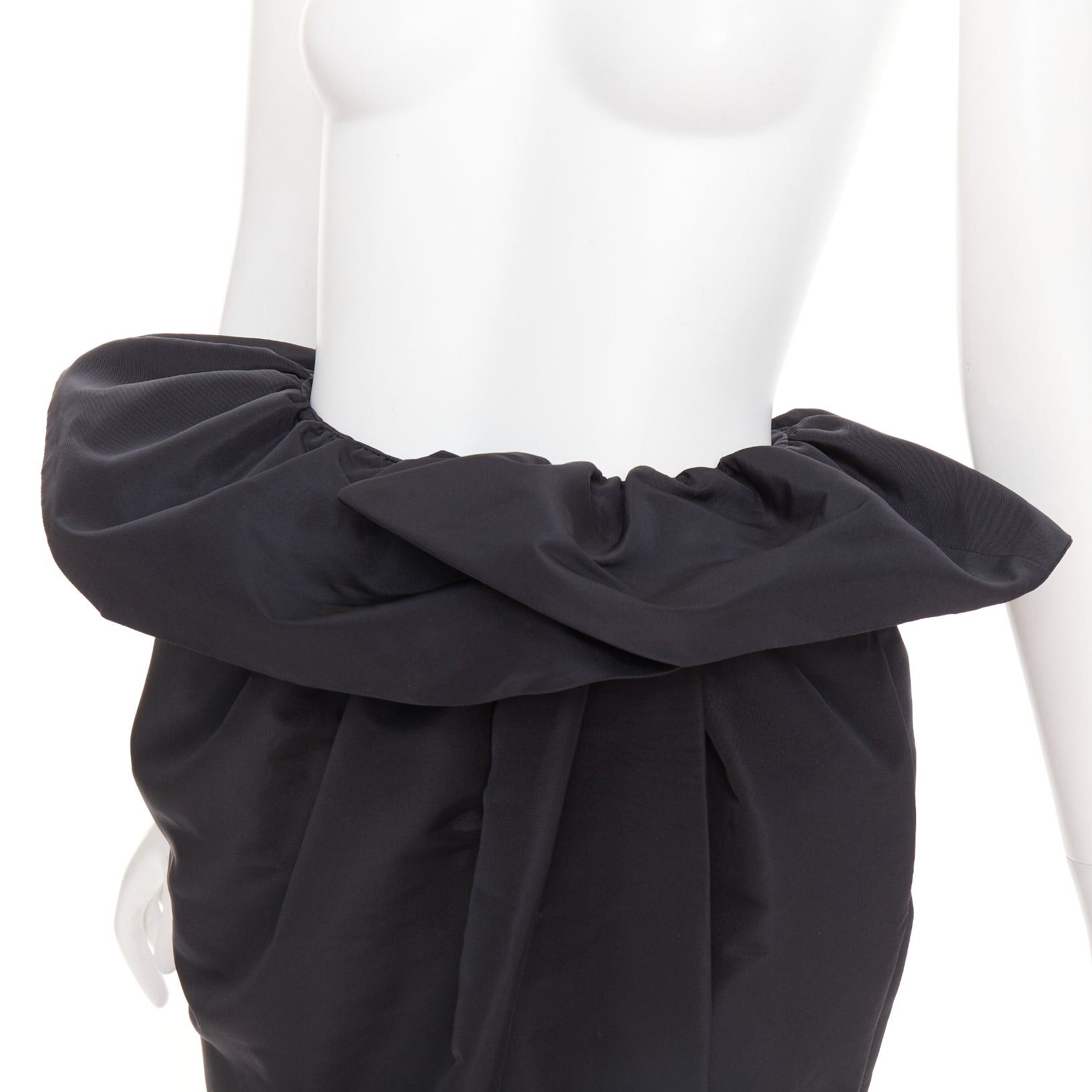 Alexandre Vauthier ALEXANDRE VAUTHIER COUTURE black taffeta voluminous peplum side split skirt Size 25" / US 0 / IT 36 - 2 Thumbnail