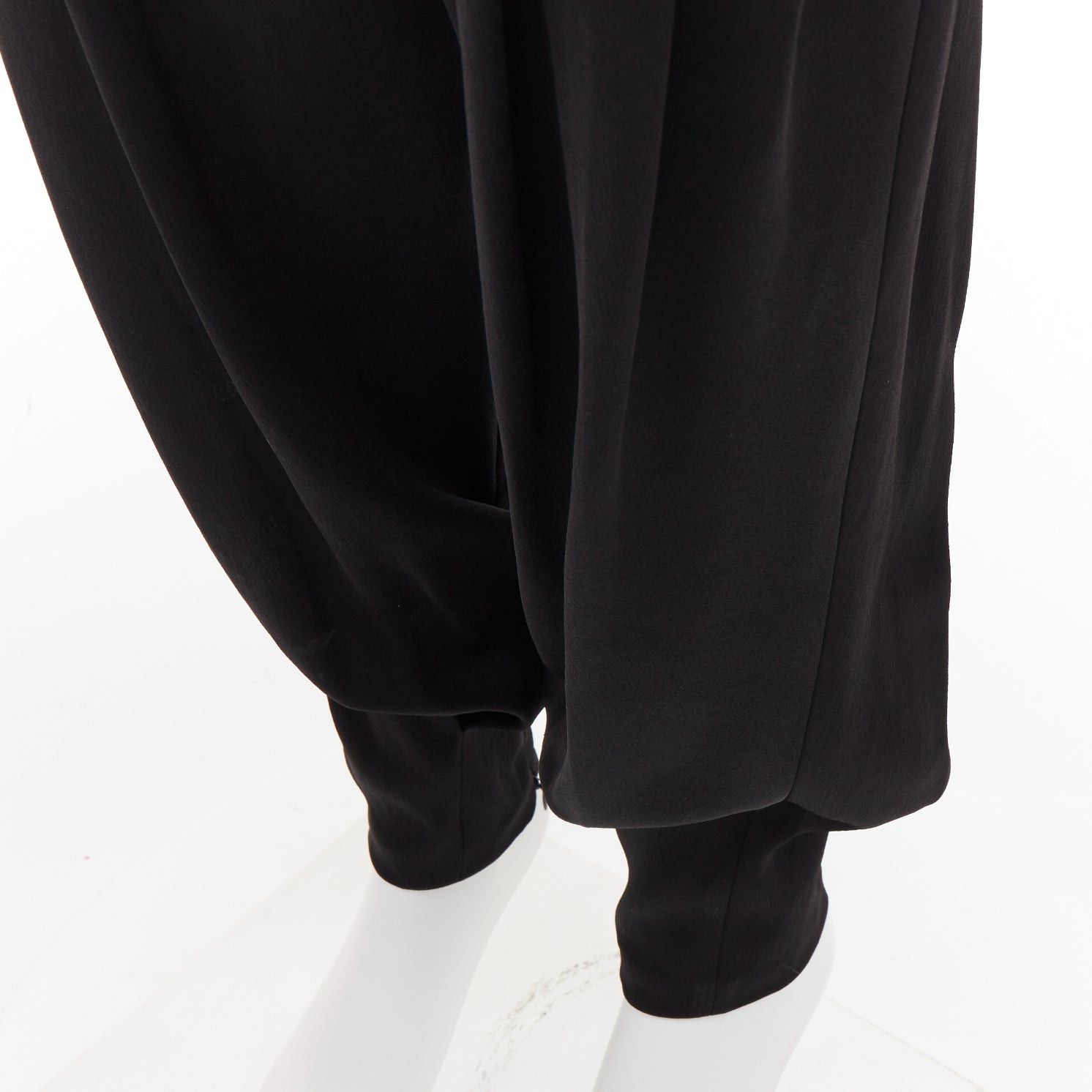 Alexandre Vauthier ALEXANDRE VAUTHIER COUTURE Runway black pleated high waist harem barrel balloon pants Size 26" / US 2 / IT 38 - 2 Thumbnail