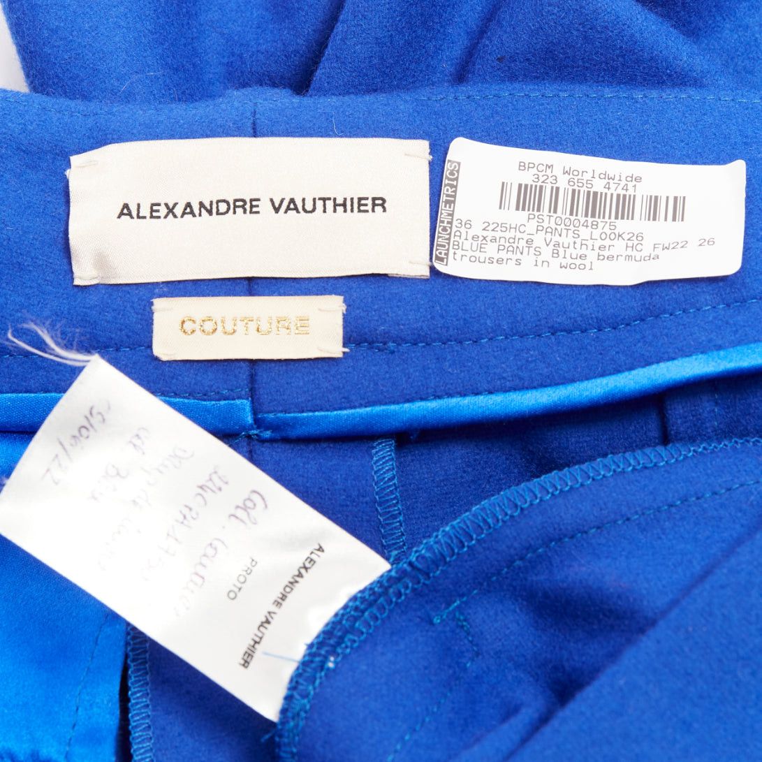 Alexandre Vauthier ALEXANDRE VAUTHIER COUTURE AW2022 Runway eletric blue wool felt wide bermuda shorts Size 26" / US 2 / IT 38 - 9 Thumbnail