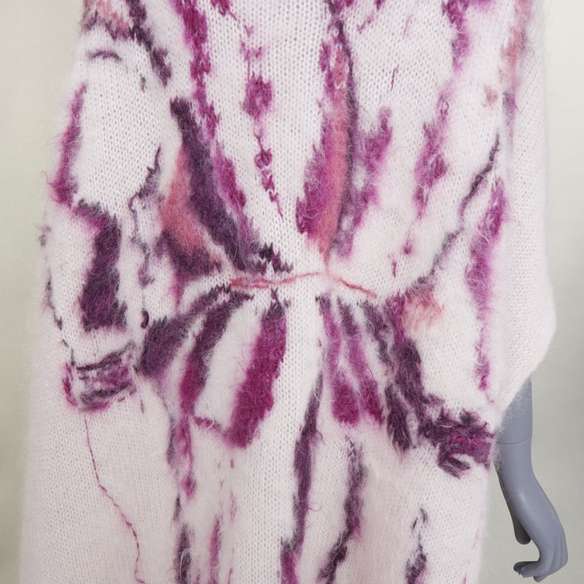 Raf Simons rare RAF SIMONS 2022 Philippe Vandenberg Hand Embroidered Painting Cape pink purple cape scarf Size M / US 6-8 / IT 42-44 - 7 Thumbnail