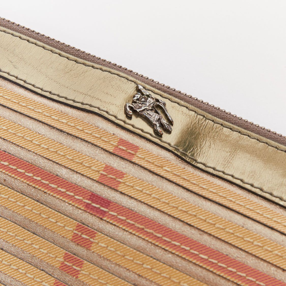 Burberry BURBERRY Nova Check metallic gold leather House Check applique zip clutch wristlet Size ONE SIZE - 6 Thumbnail