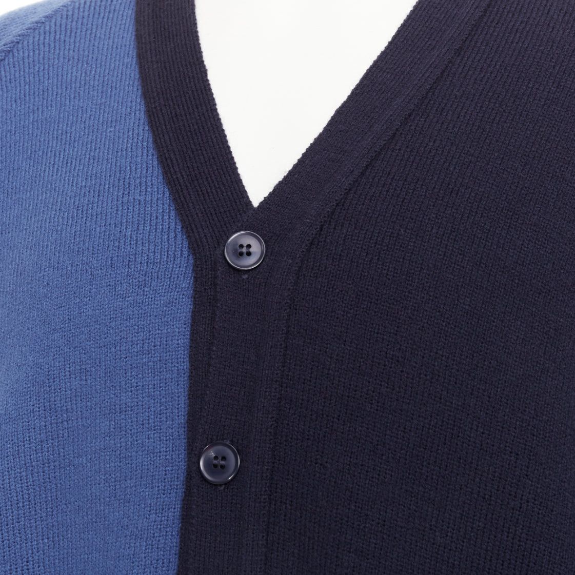 Comme des Garcons COMME DES GARCONS SHIRT navy blue two-tone button cardigan sweater XL Size US XL / EU 56 / 4 - 2 Thumbnail