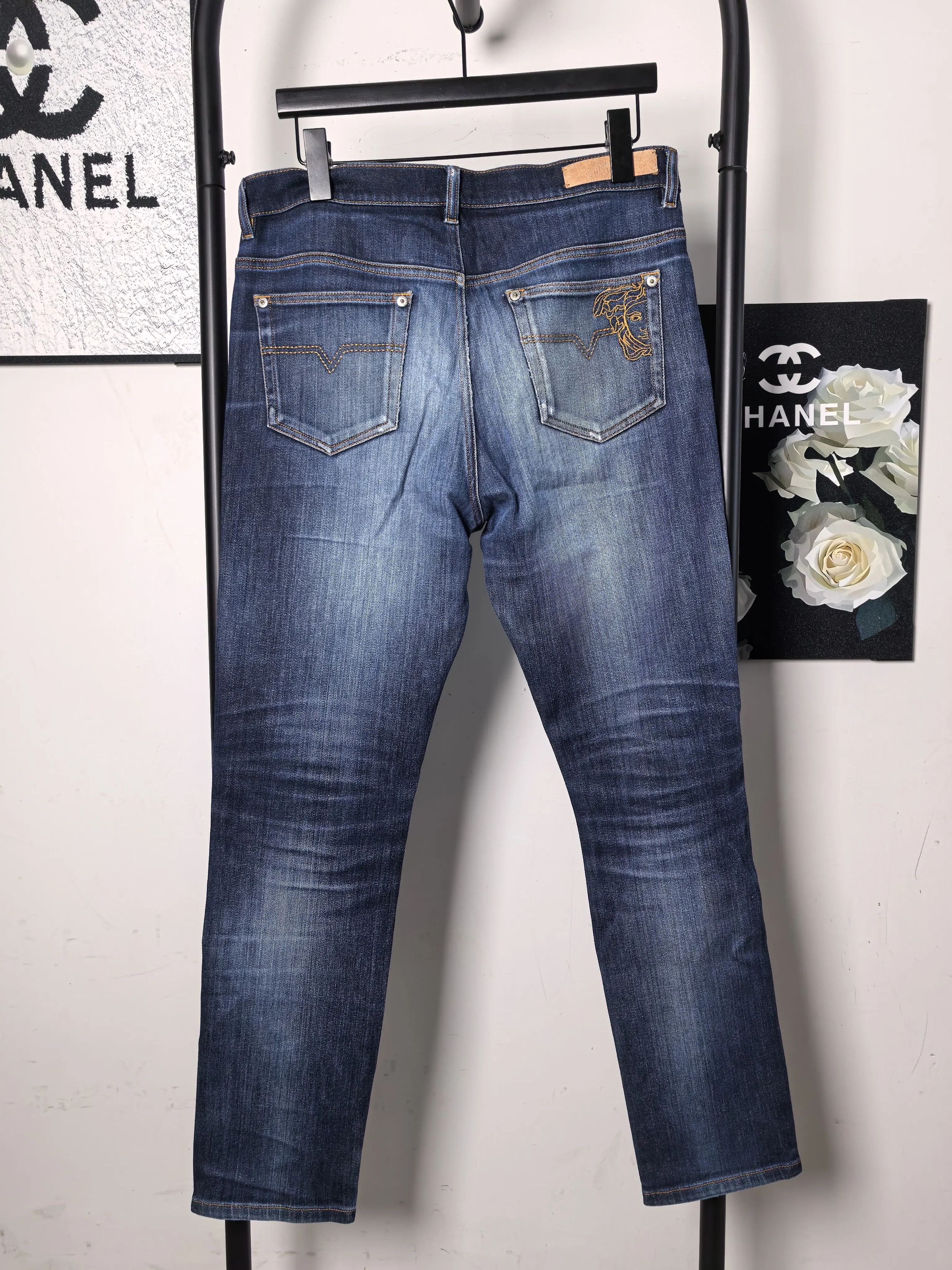 Versace Versace White Casual Pants 30 Men Size US 30 / EU 46 - 2 Thumbnail