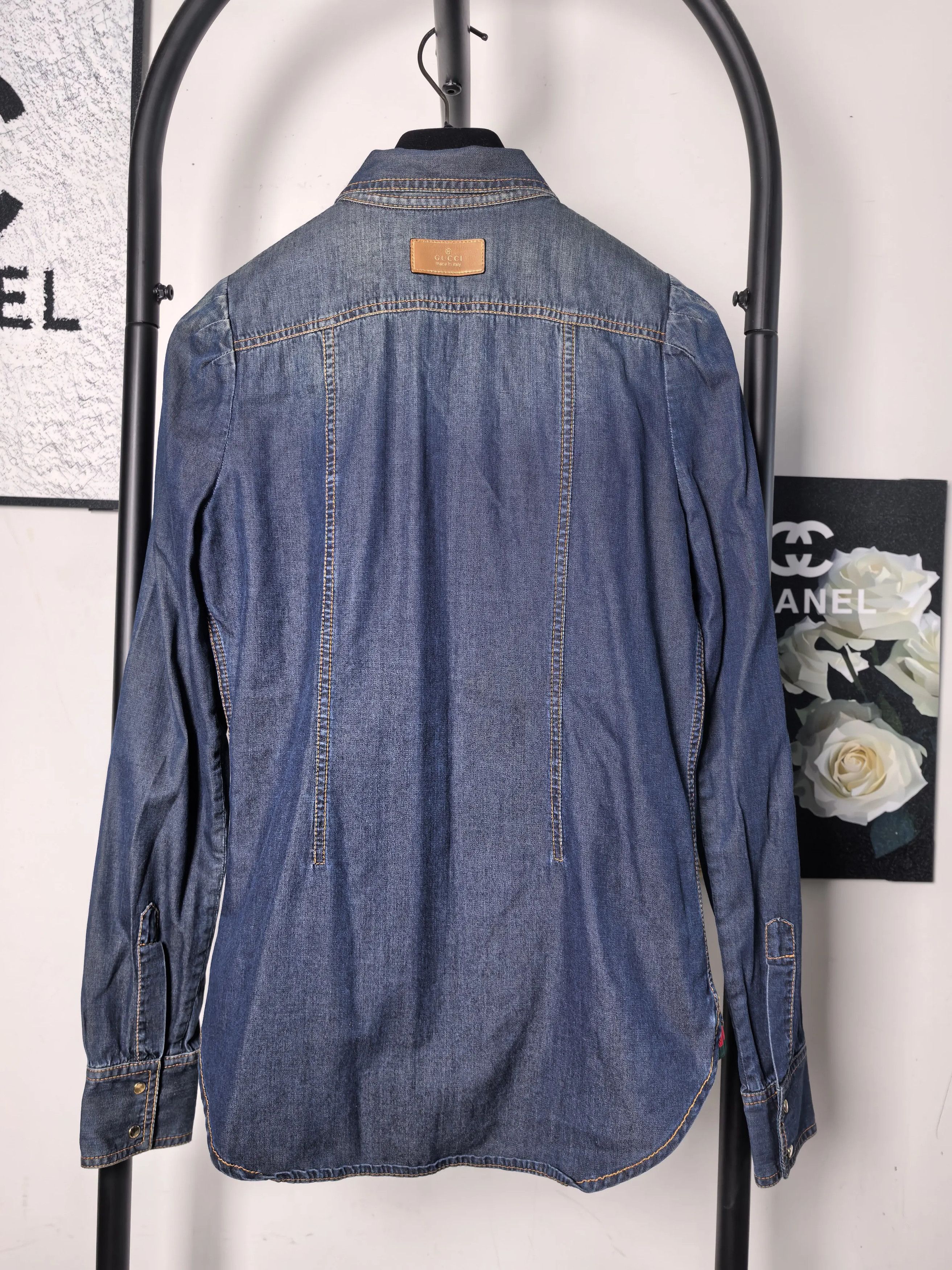 Gucci Gucci Denim White Button Up XS Women Size XS / US 0-2 / IT 36-38 - 2 Thumbnail