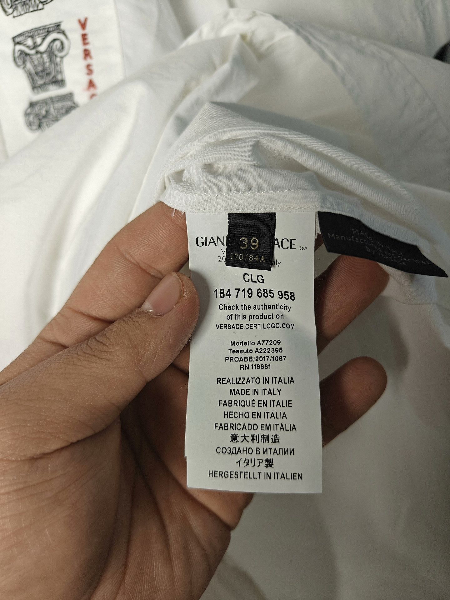 Versace Versace Retro Embroidered White Shirt m Men Size US M / EU 48-50 / 2 - 3 Thumbnail