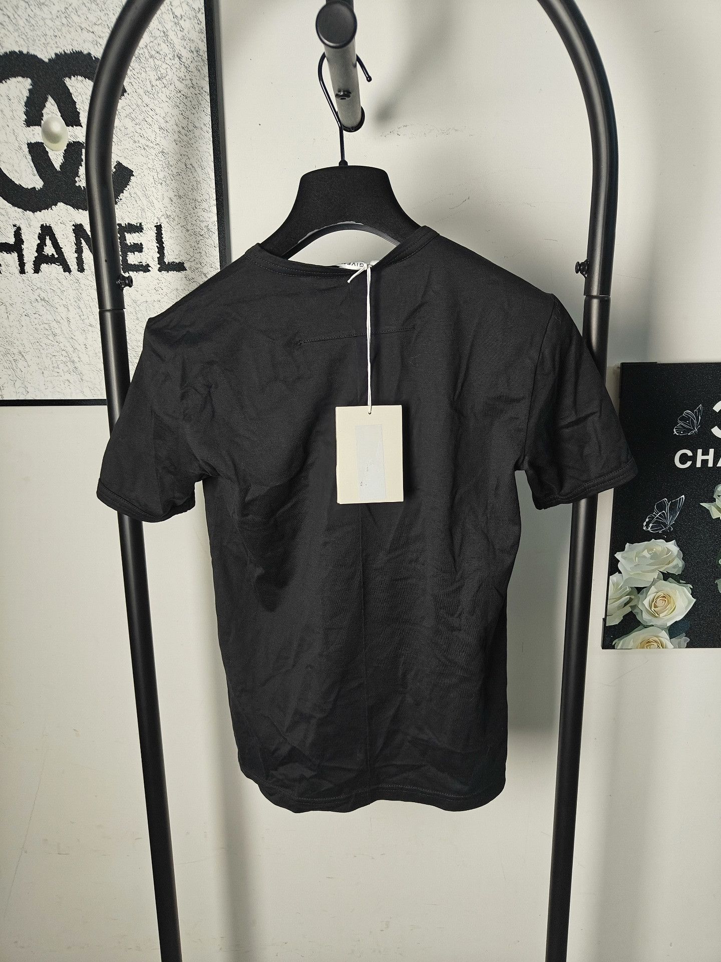 Givenchy Givenchy White T-Shirt xs Men Size US XS / EU 42 / 0 - 2 Thumbnail