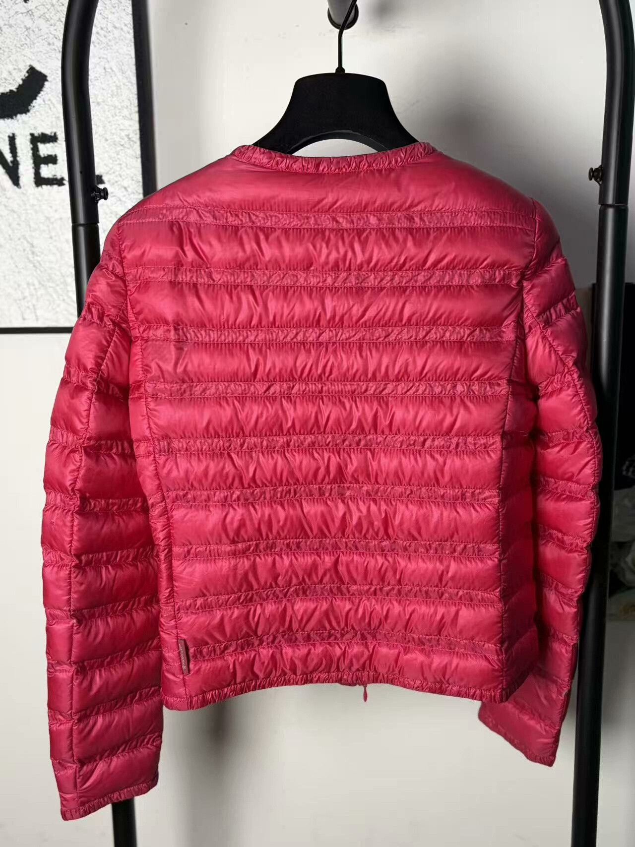 Moncler Moncler Down White Down Jacket M Women Size M / US 6-8 / IT 42-44 - 2 Thumbnail