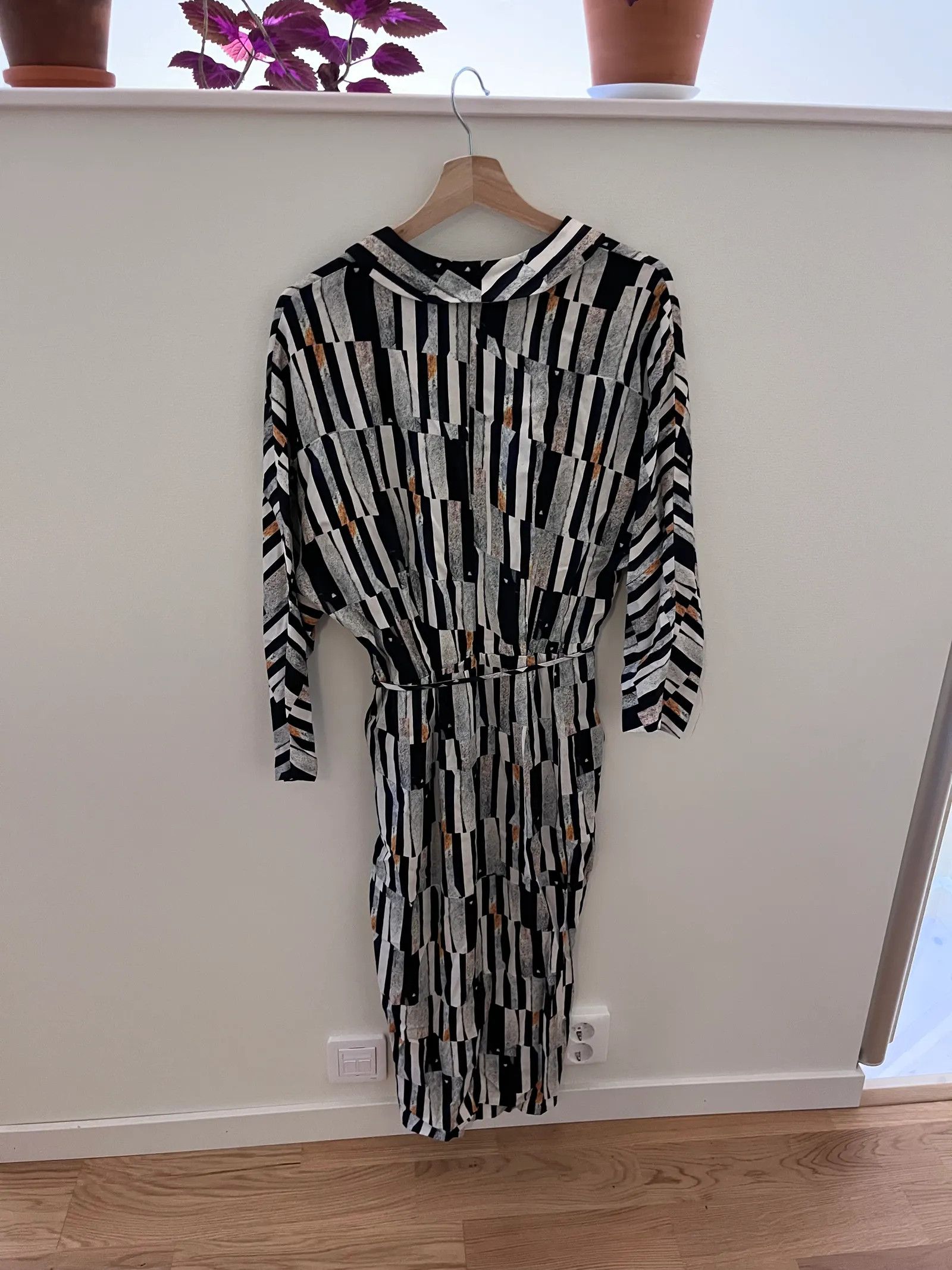 Tiger of Sweden Tiger of Sweden Vikki pri Dress Size XS / US 0-2 / IT 36-38 - 4 Thumbnail