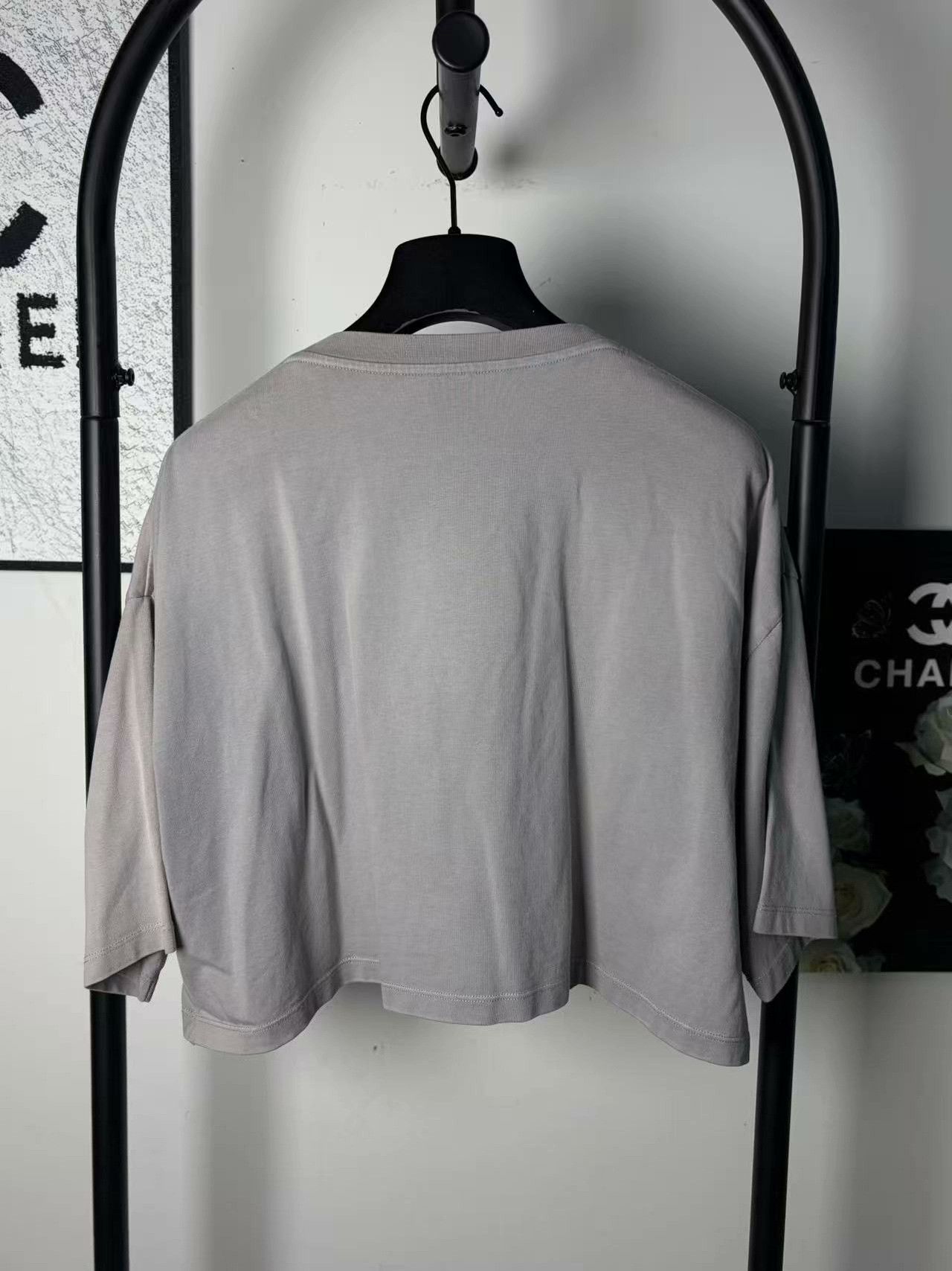 Loewe Loewe Retro Embroidered White T-Shirt S Women Size S / US 4 / IT 40 - 2 Thumbnail