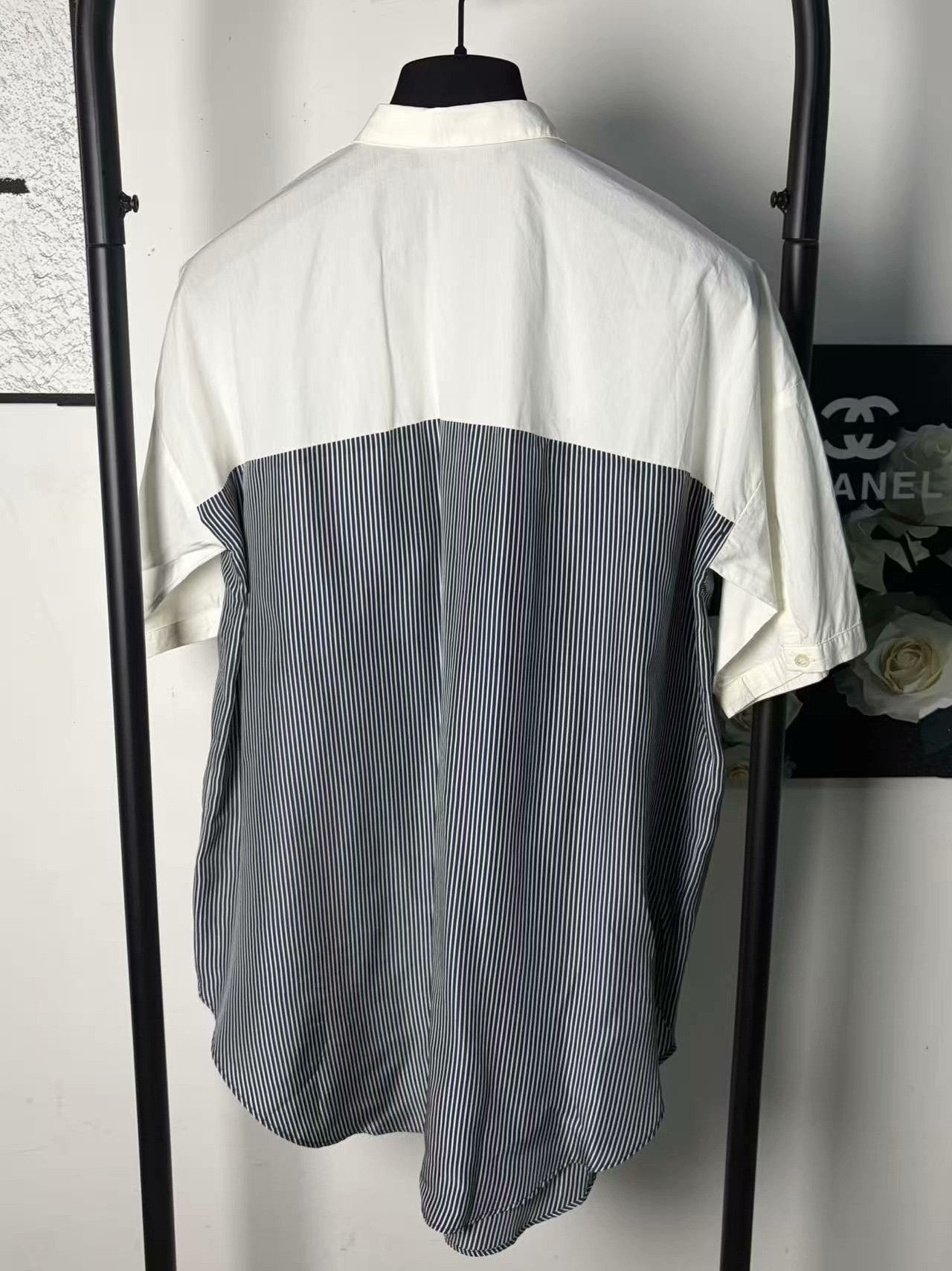 Max Mara Max Mara Striped White Button Up M Women Size M / US 6-8 / IT 42-44 - 2 Thumbnail