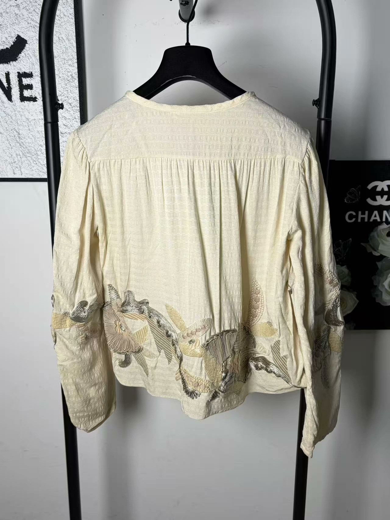 Chloe Chloe Embroidered White Button Up M Women Size M / US 6-8 / IT 42-44 - 2 Thumbnail