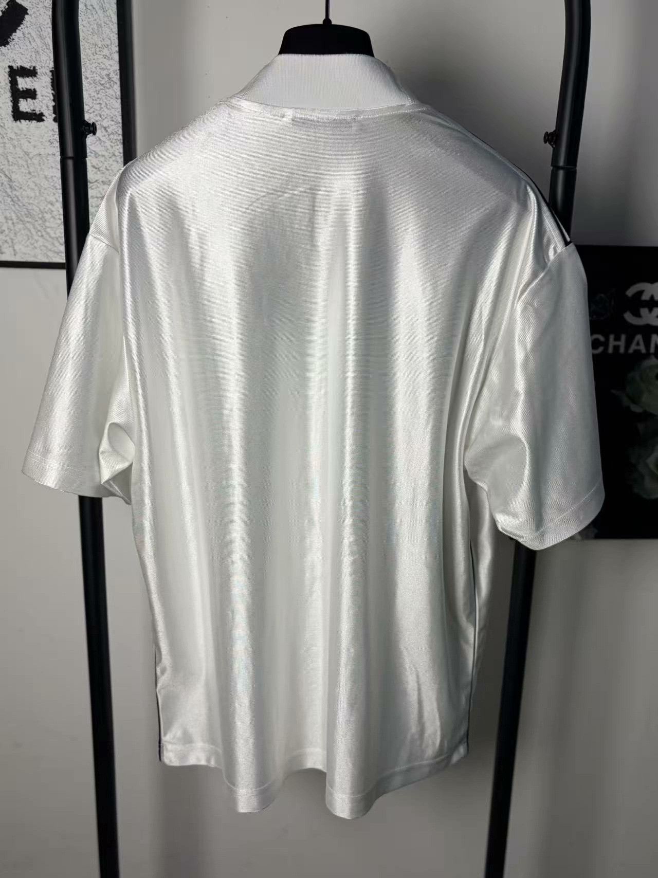 Acne Studios Acne Studios Retro Embroidered White T-Shirt m Men Size US M / EU 48-50 / 2 - 2 Thumbnail