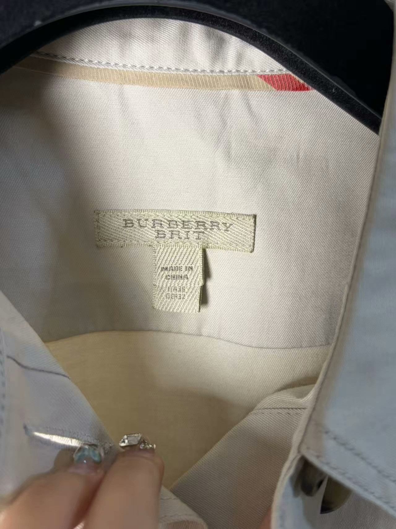 Burberry Burberry White T-Shirt M Women Size M / US 6-8 / IT 42-44 - 3 Thumbnail