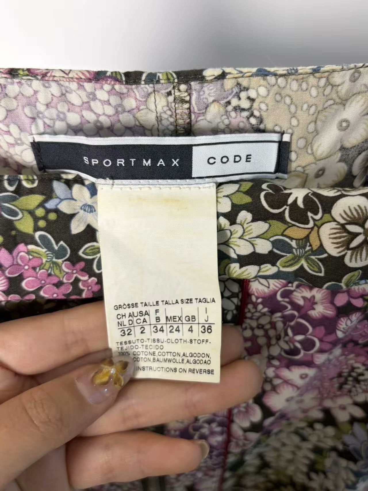 Max Mara Max Mara Floral White T-Shirt M Women Size M / US 6-8 / IT 42-44 - 3 Thumbnail