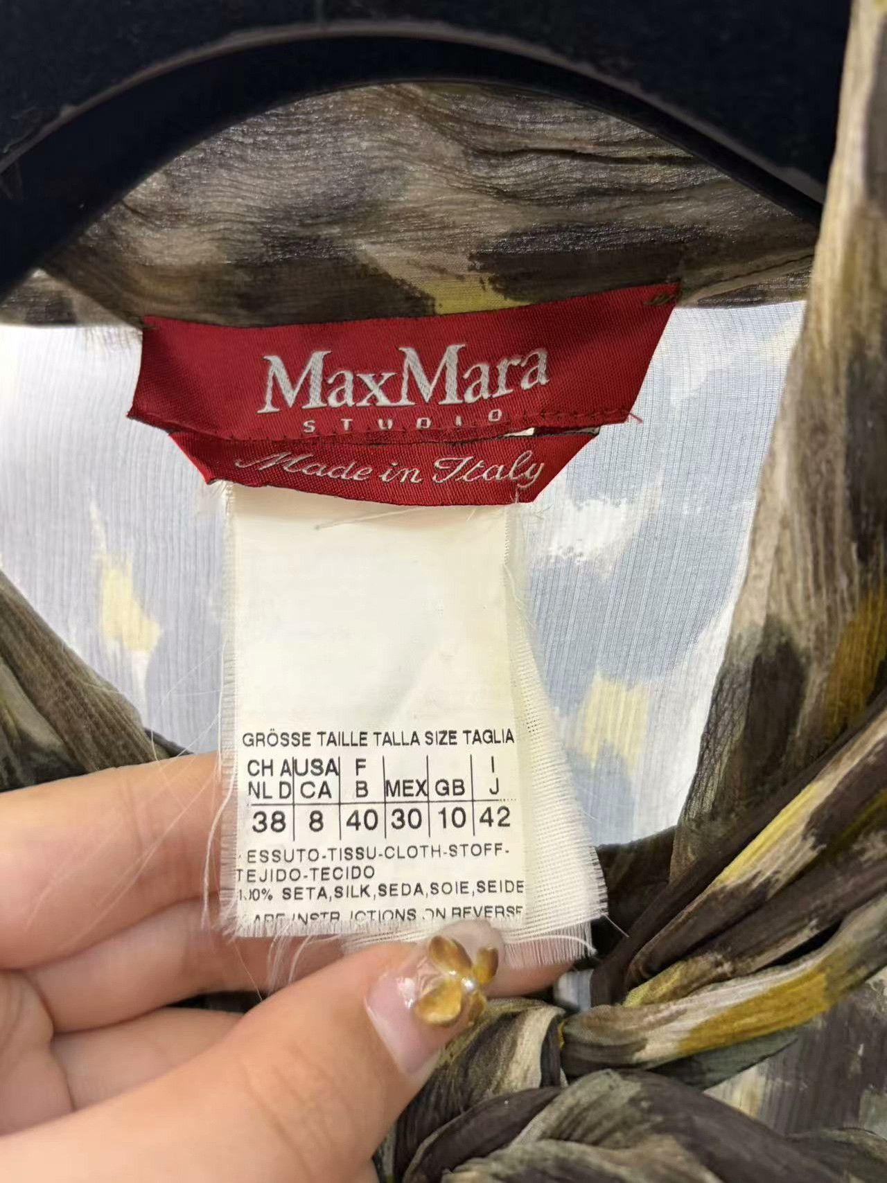 Max Mara Max Mara Silk White Button Up M Women Size M / US 6-8 / IT 42-44 - 3 Thumbnail