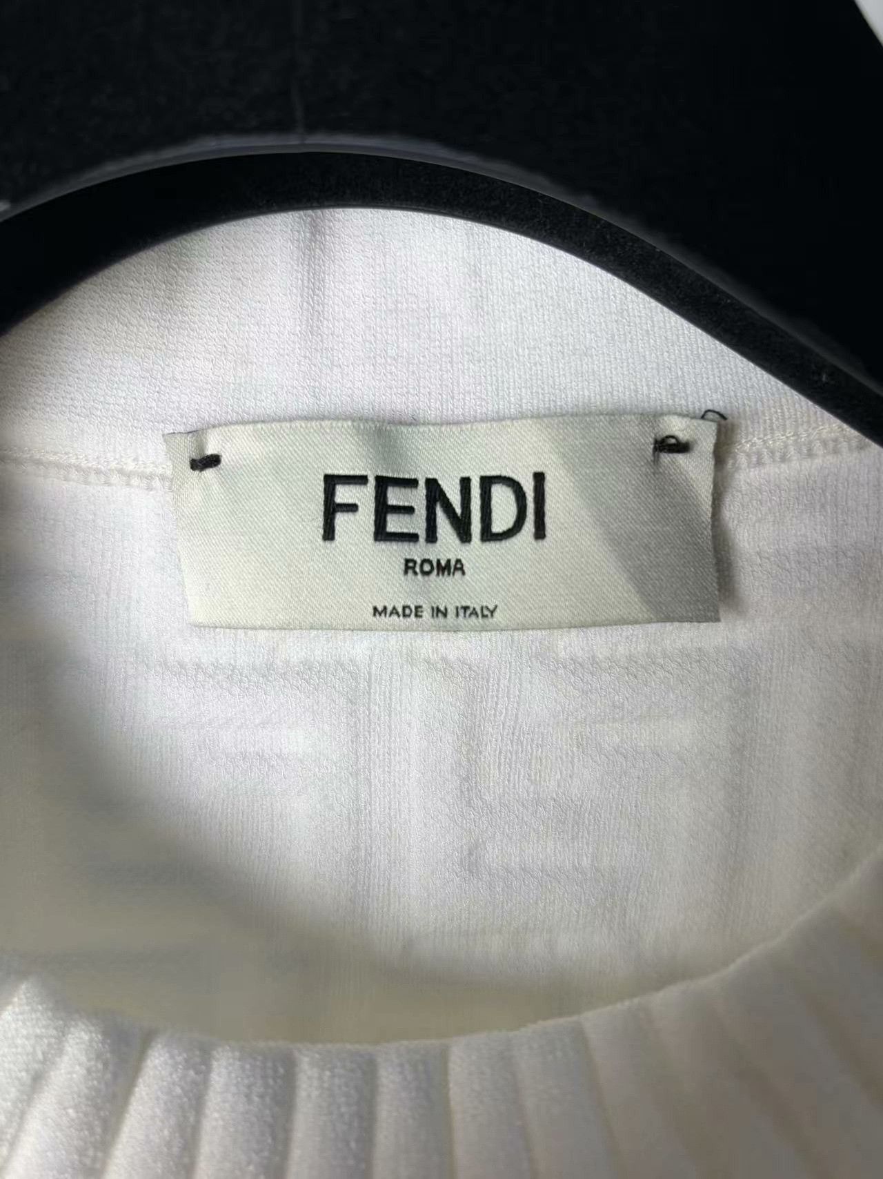 Fendi Fendi White Hoodie m Men Size US M / EU 48-50 / 2 - 3 Thumbnail