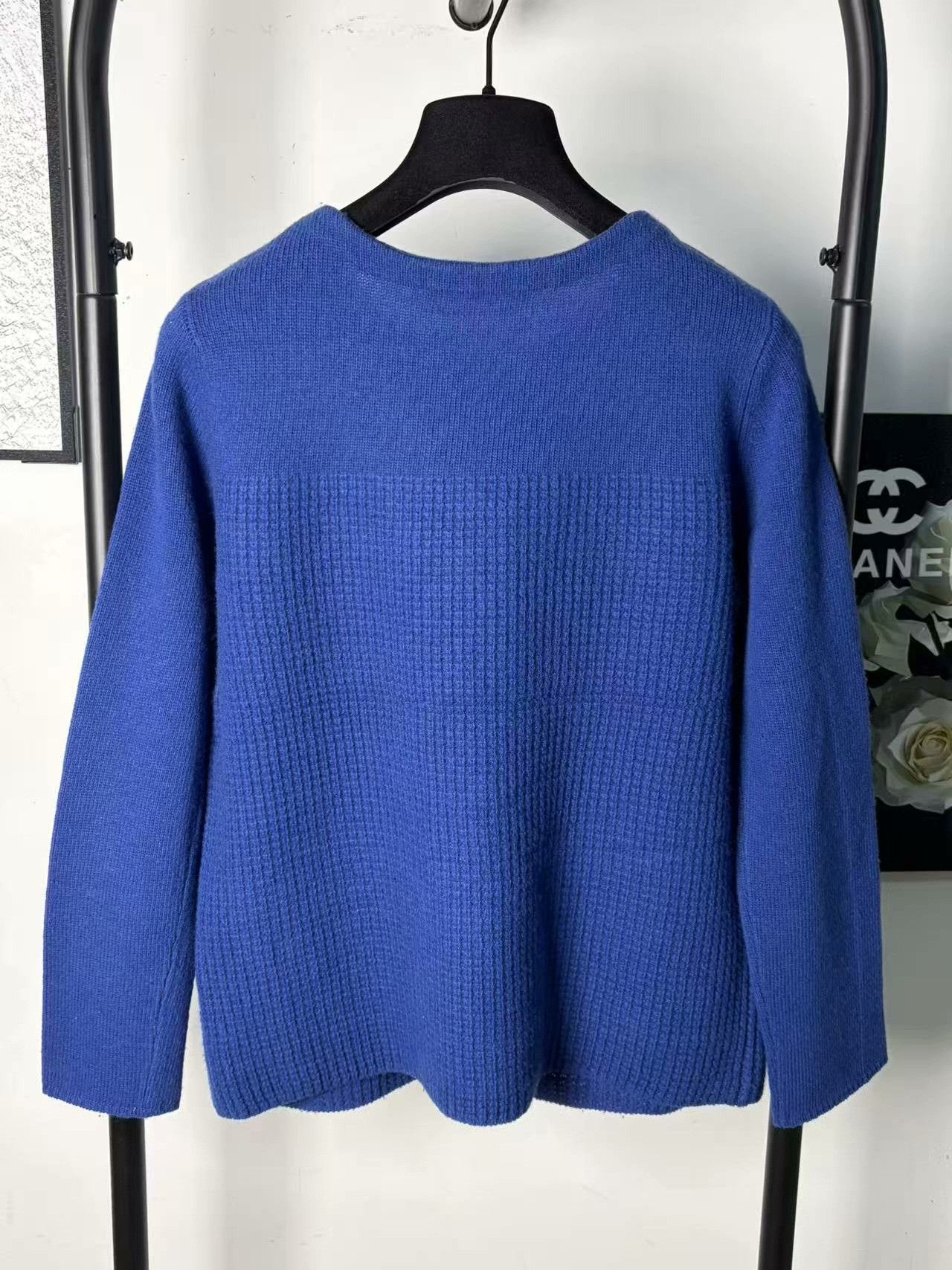 Max Mara Max Mara Knit Wool White Sweater M Women Size M / US 6-8 / IT 42-44 - 2 Thumbnail