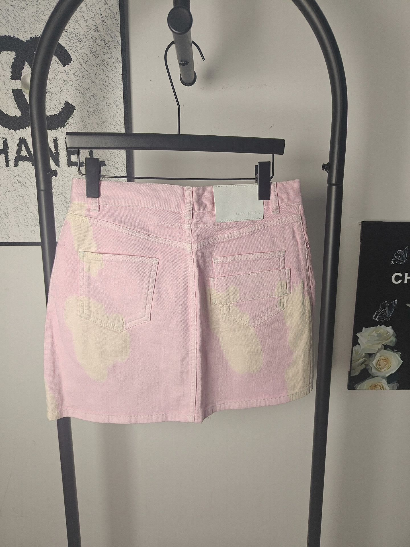 Givenchy Givenchy Denim White Jeans 28 Women Size 28" / US 6 / IT 42 - 2 Thumbnail