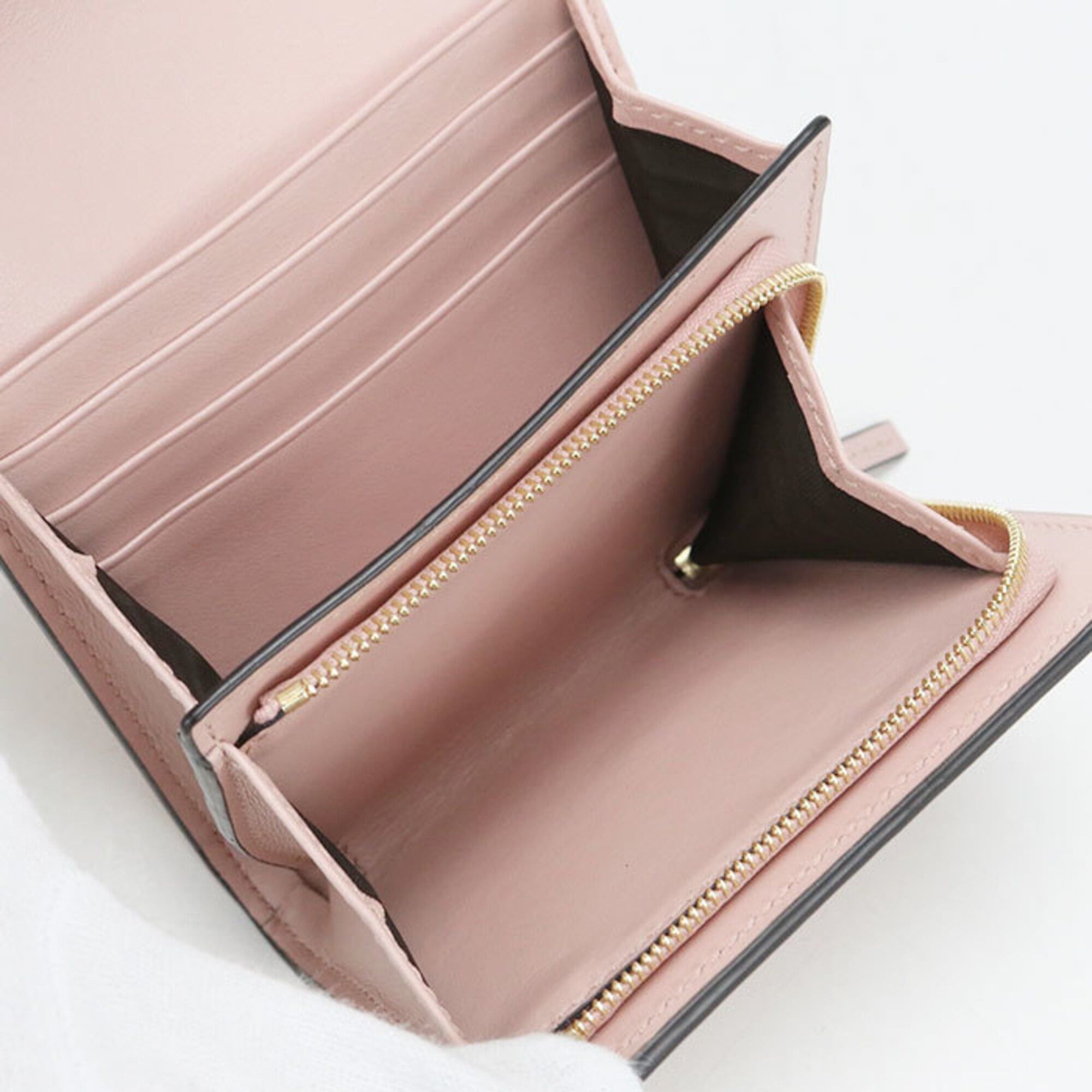 Gucci GUCCI Bi-fold wallet with coin purse, 723799, business card holder/card case wallet, GG Matelassé, women's, pink. Size ONE SIZE - 3 Thumbnail