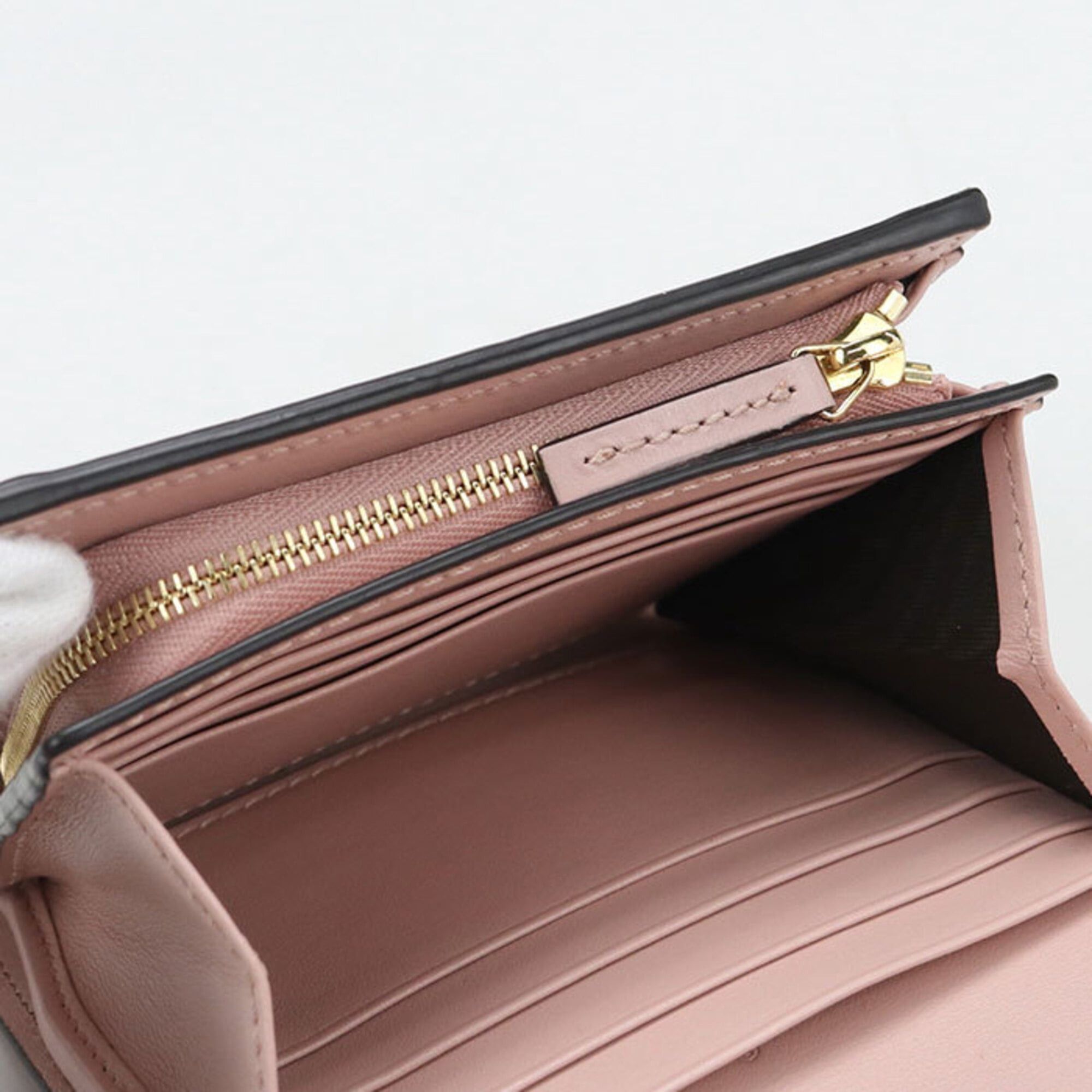 Gucci GUCCI Bi-fold wallet with coin purse, 723799, business card holder/card case wallet, GG Matelassé, women's, pink. Size ONE SIZE - 6 Thumbnail