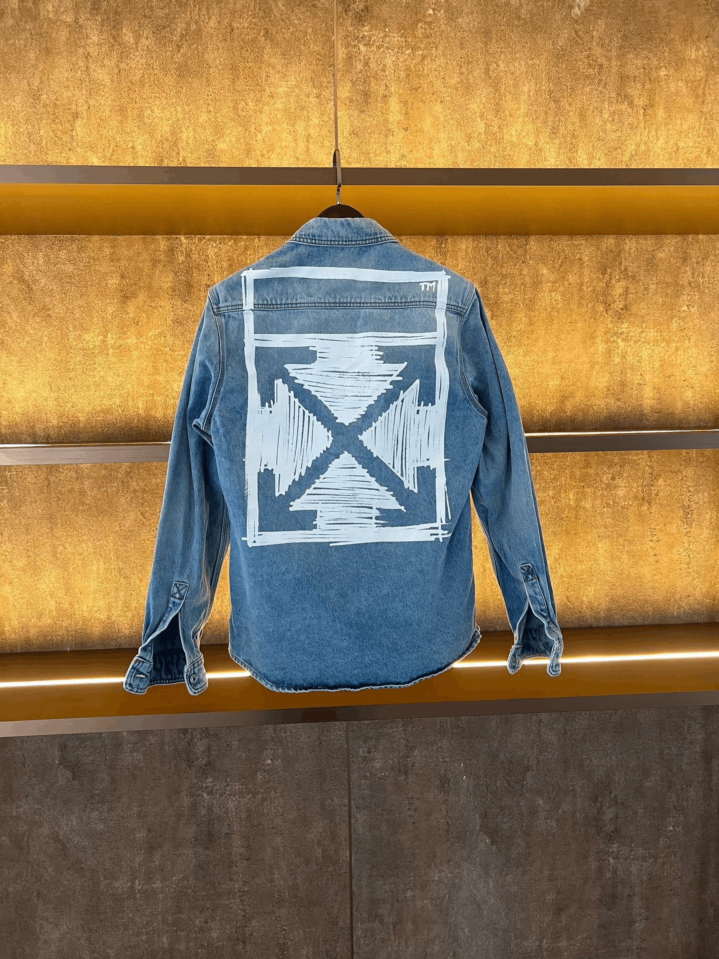 Off-White Off White Graffiti Shirt Size US L / EU 52-54 / 3 - 2 Thumbnail