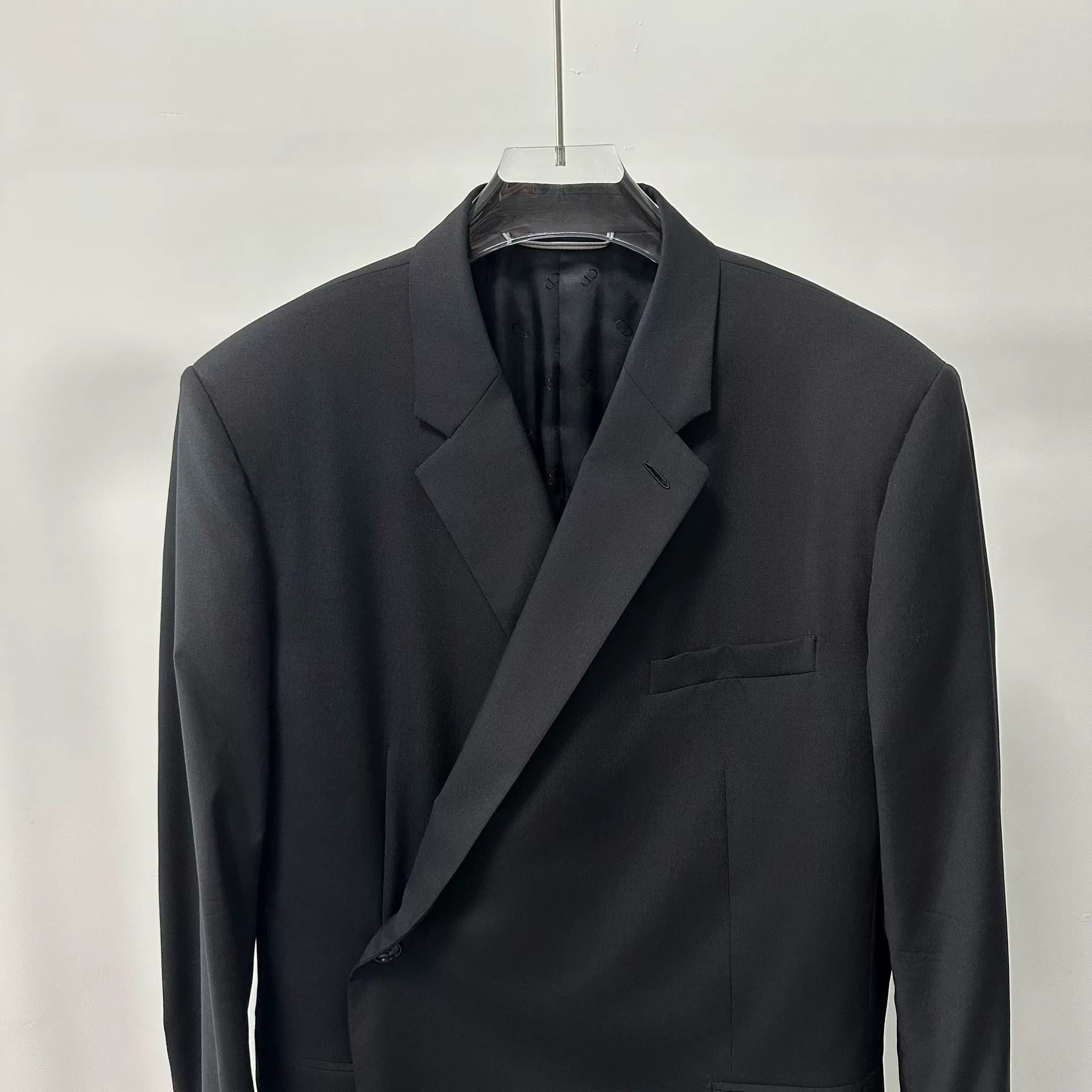Dior Dior Man 19SS Runway Asymmetric Button Suit Size US M / EU 48-50 / 2 - 2 Thumbnail